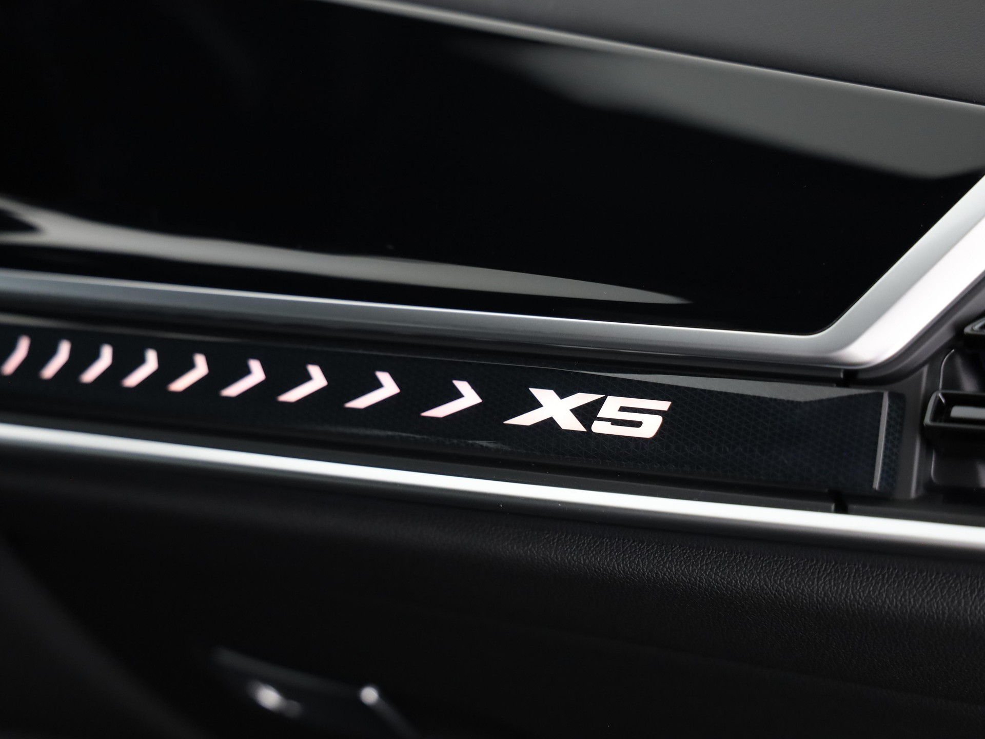 BMW X5 30d xDrive SAG-image-13