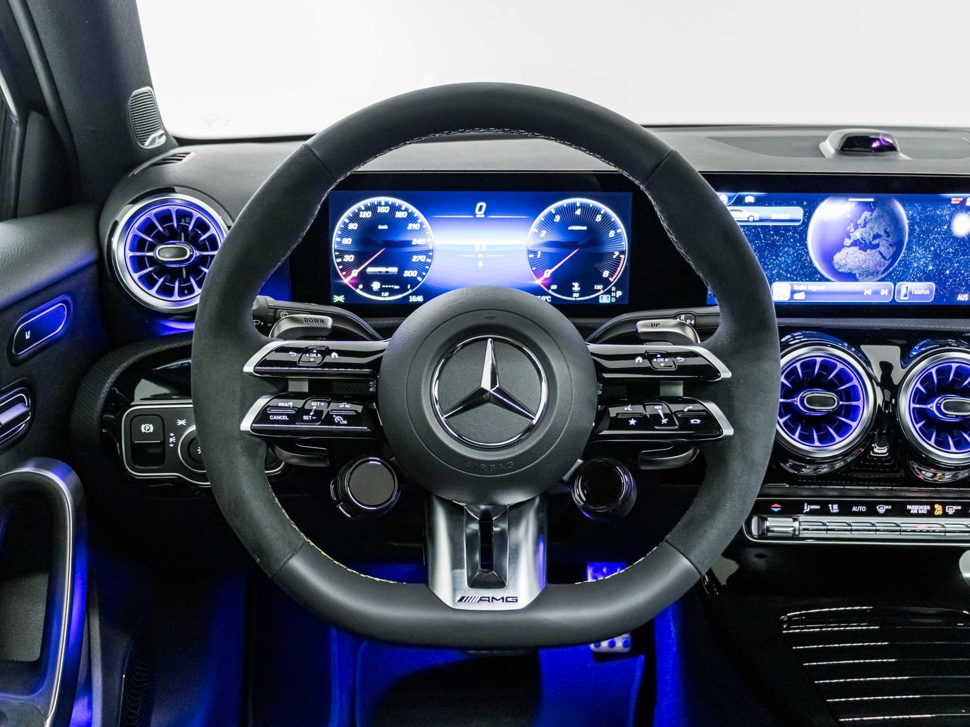 MERCEDES-BENZ A 45 S AMG 4MATIC+-image-10