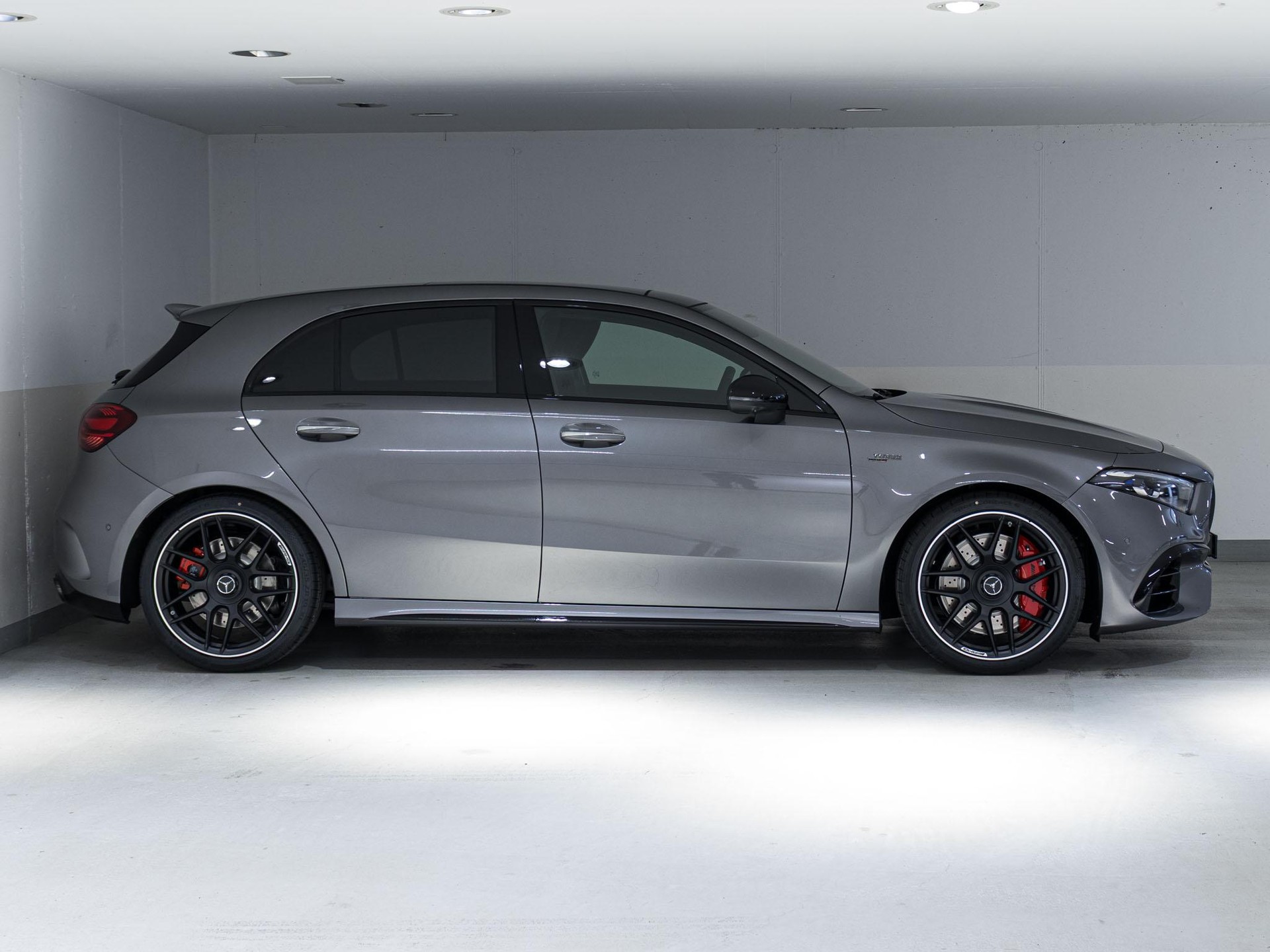 MERCEDES-BENZ A 45 S AMG 4MATIC+-image-1