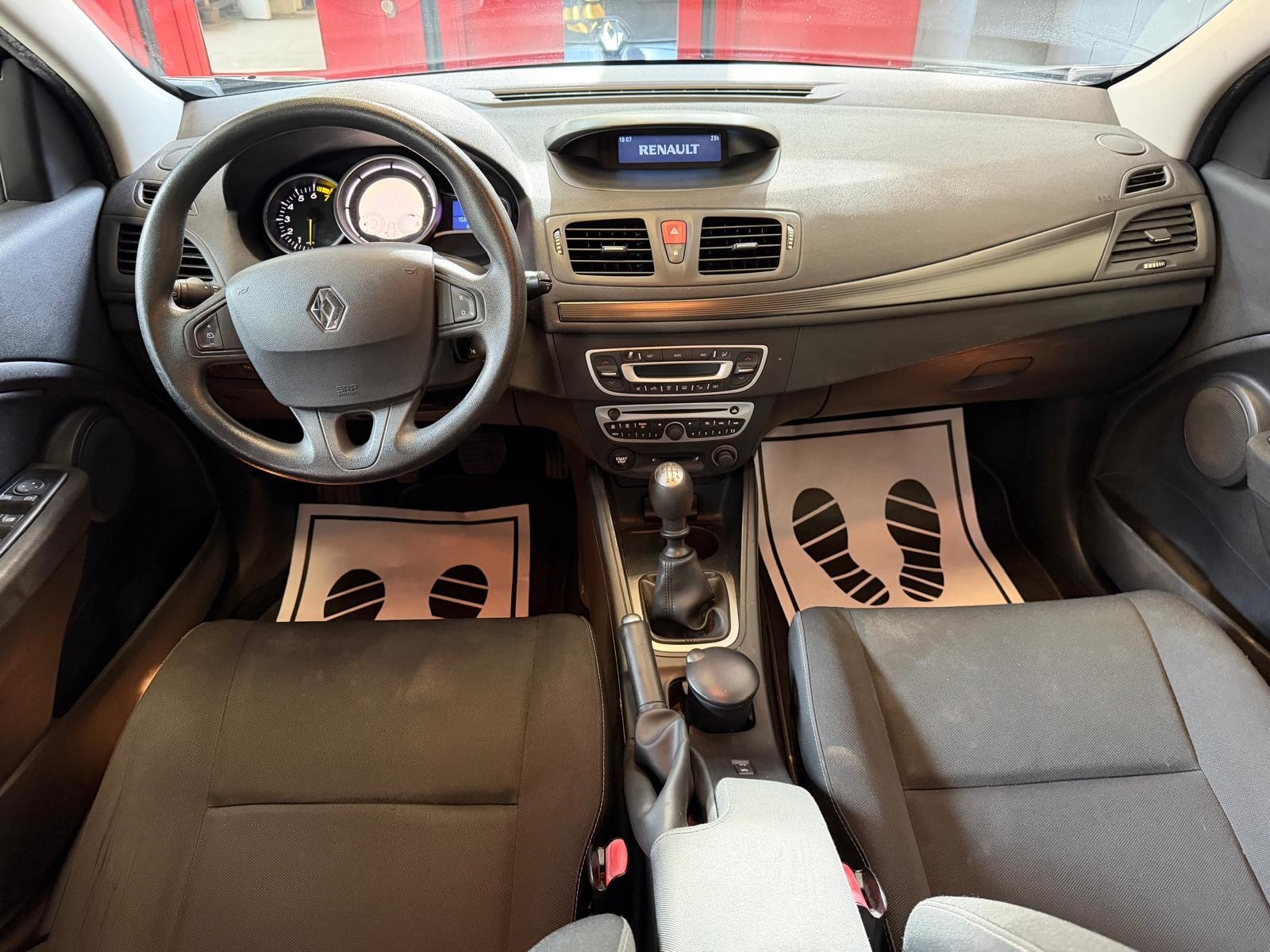 RENAULT Mégane Grandtour 1.4 16V Turbo Dynamique //NEU AB MFK!-image-13
