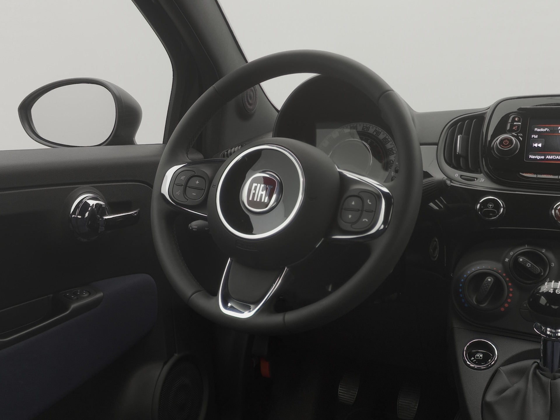 FIAT 500 1.0 Hybrid Cult-image-6