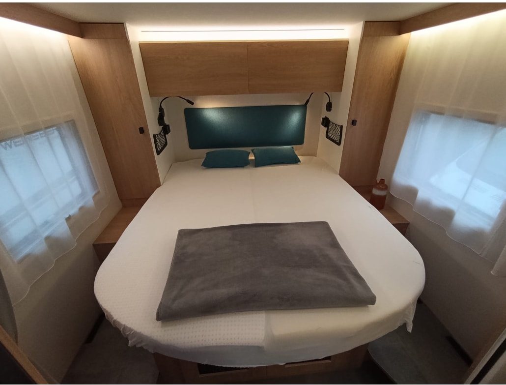PILOTE JOA Camp 75Q ***Premium-Ausstattung & Autarkie zum unschlagbaren Preis***Schaltgetriebe 165PS *4 Plätzer *Solar *Truma Combi E*-showroom-element-3