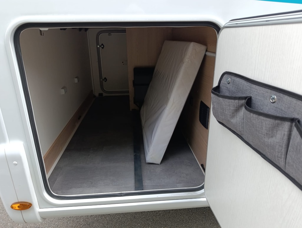PILOTE JOA Camp 75Q ***Premium-Ausstattung & Autarkie zum unschlagbaren Preis***Schaltgetriebe 165PS *4 Plätzer *Solar *Truma Combi E*-image-9