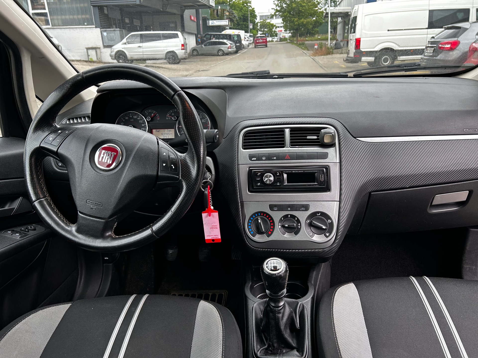 FIAT Punto 1.4 Dynamic-image-9