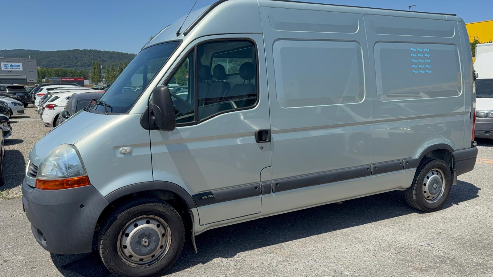 RENAULT Master T35 2.5dCi L3H2-image-6