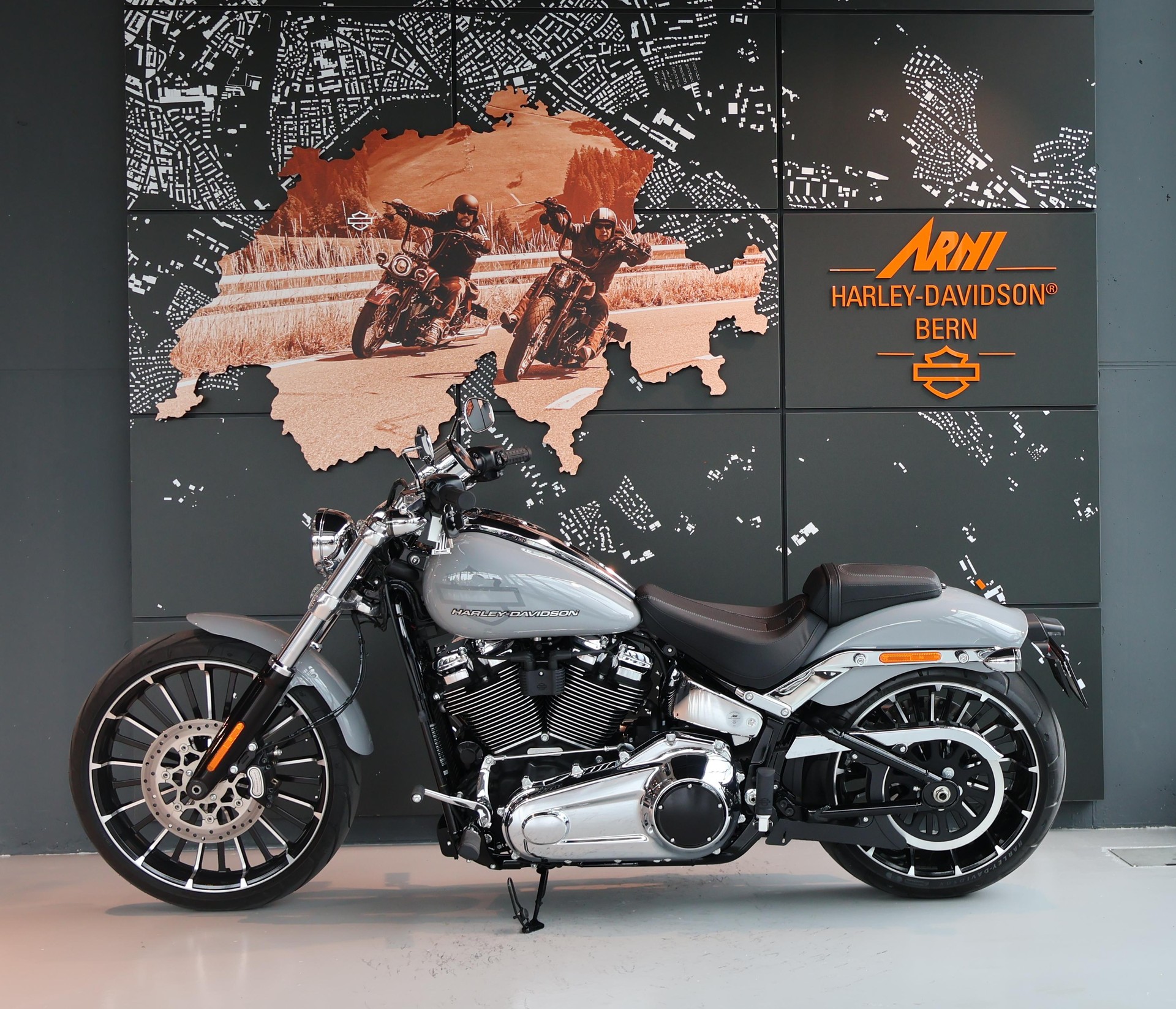 HARLEY-DAVIDSON FXBR Softail Breakout 117ci-image-3