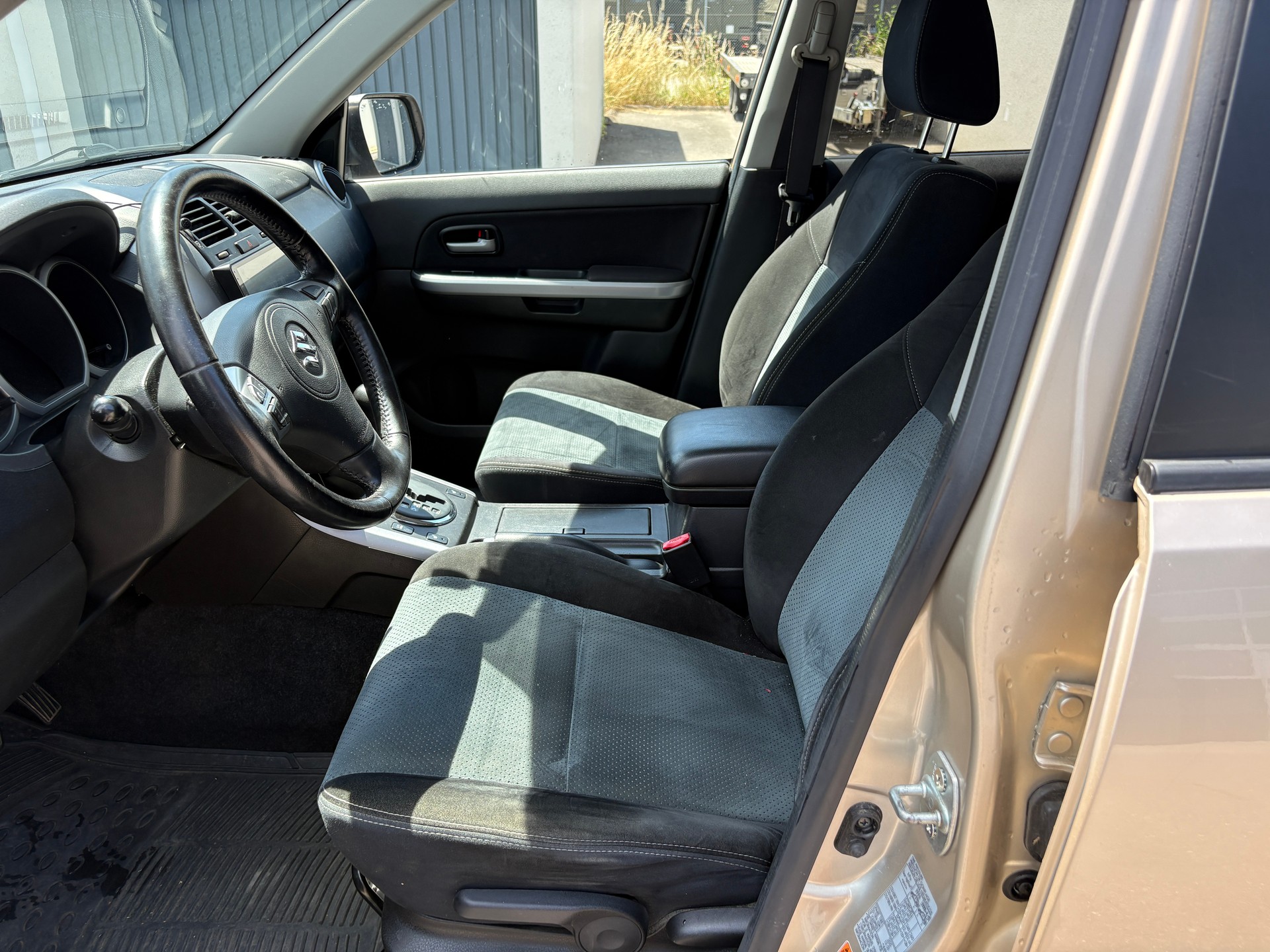 SUZUKI Grand Vitara 2.4 16V GL Top Automatic-image-7