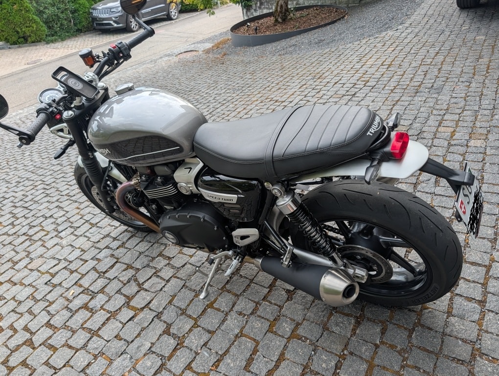 TRIUMPH Speed Twin 1200-image-1