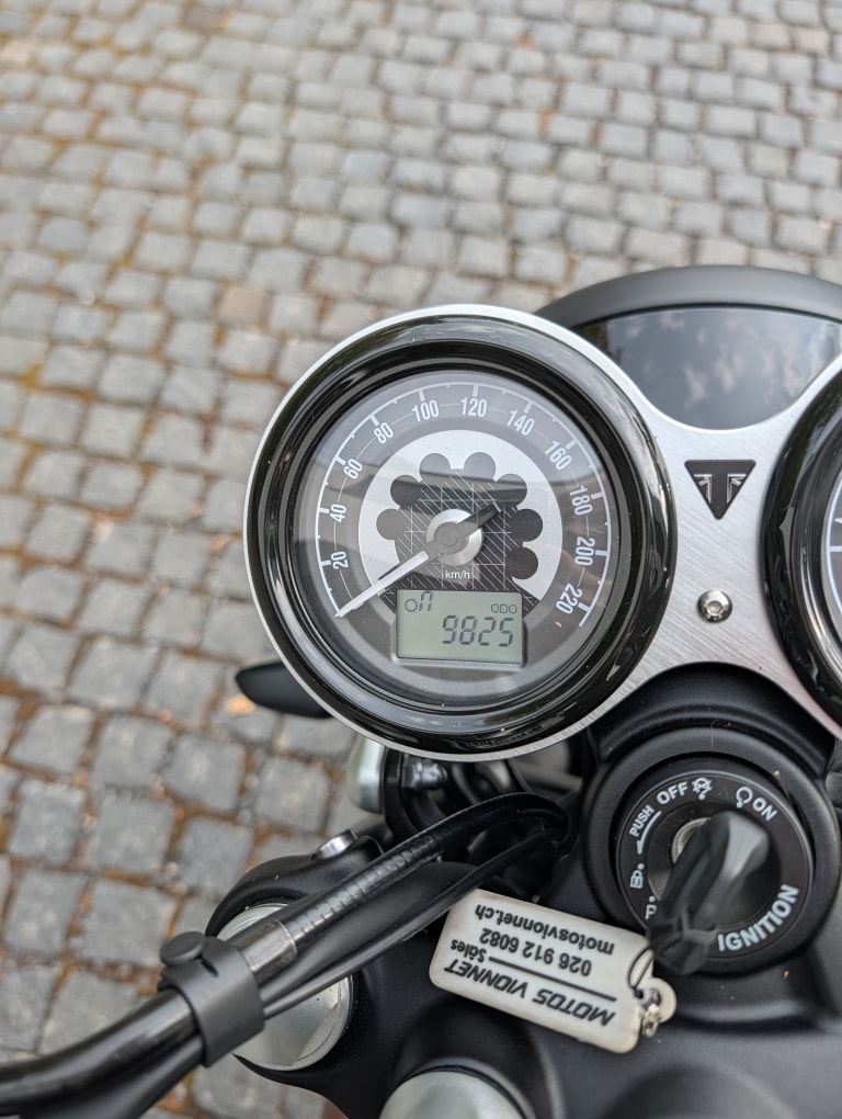 TRIUMPH Speed Twin 1200-image-3