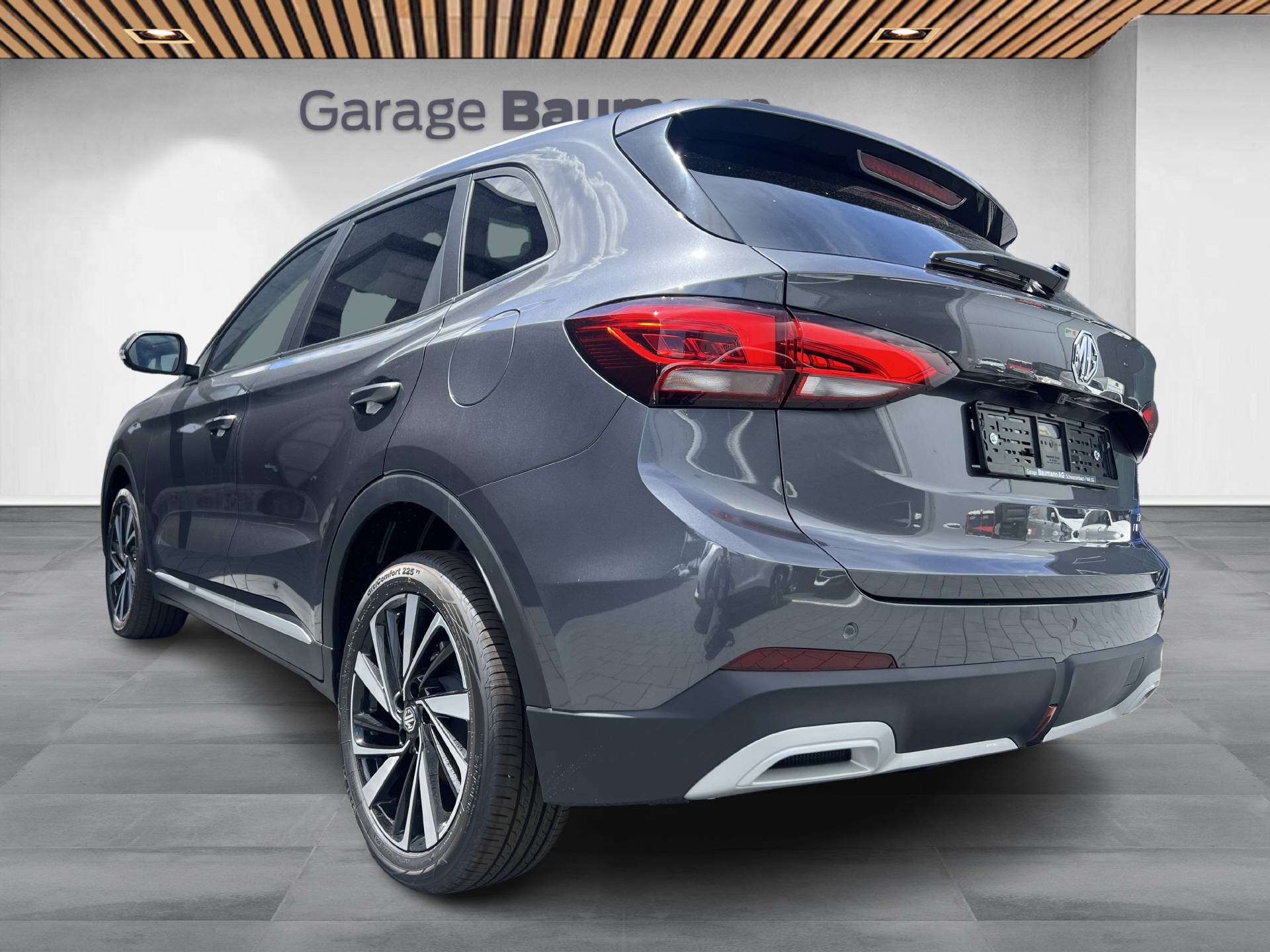 MG ZS 1.5 Hybrid+ Luxury-showroom-element-3
