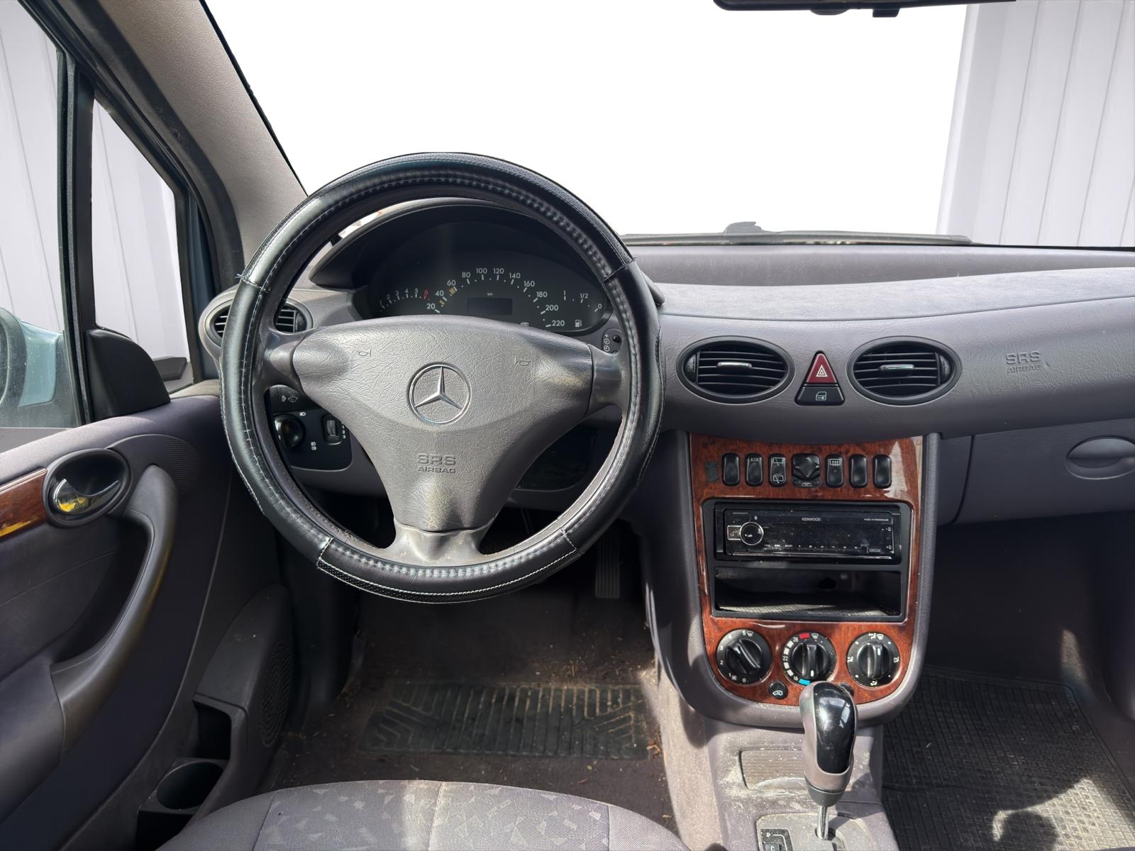 MERCEDES-BENZ A 140 Avantgarde-image-6