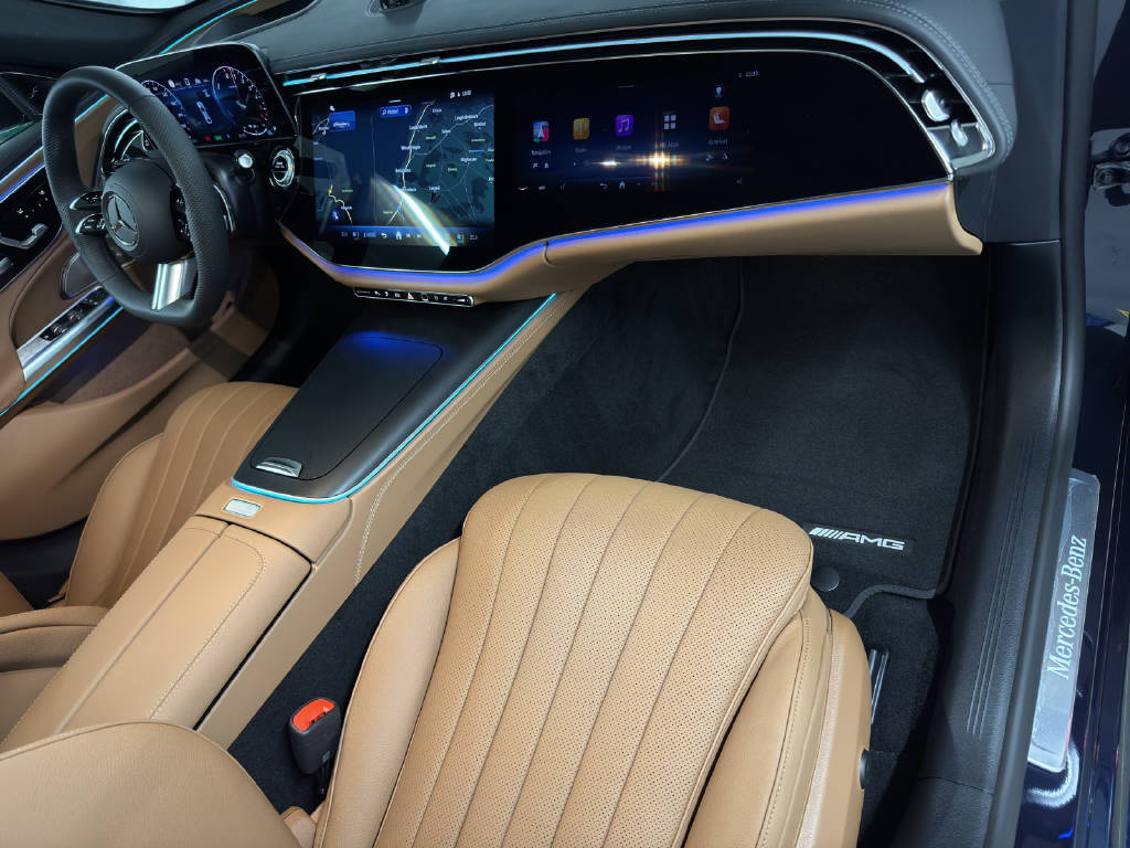 MERCEDES-BENZ E 300 de AMG Line 4Matic-image-10