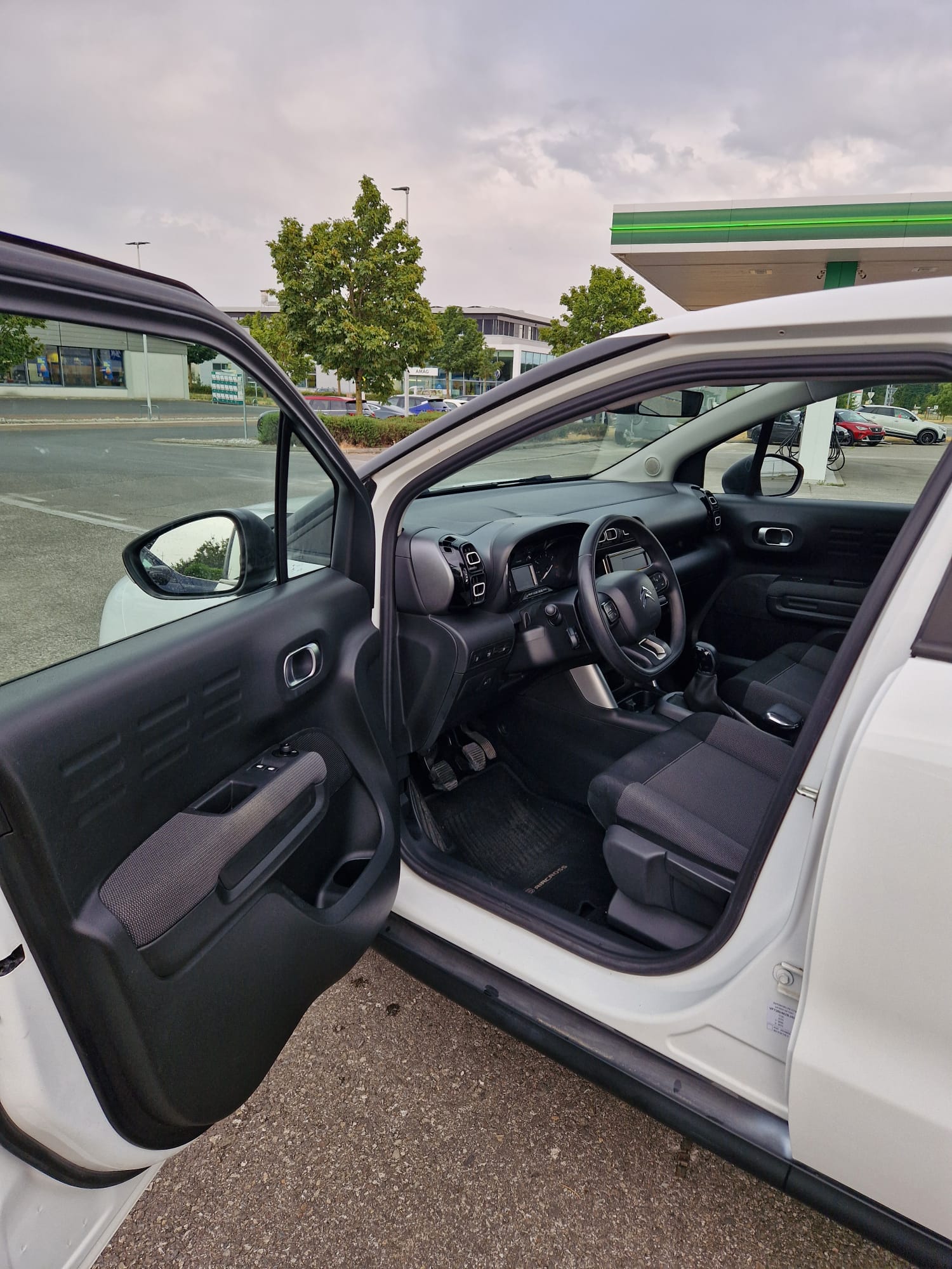 CITROEN C3 Aircross 1.2i PureTech Live-image-10