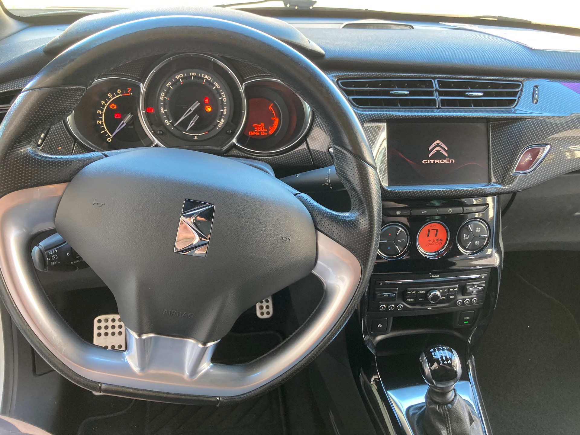 DS AUTOMOBILES 1.6 THP Sport Chic-image-7