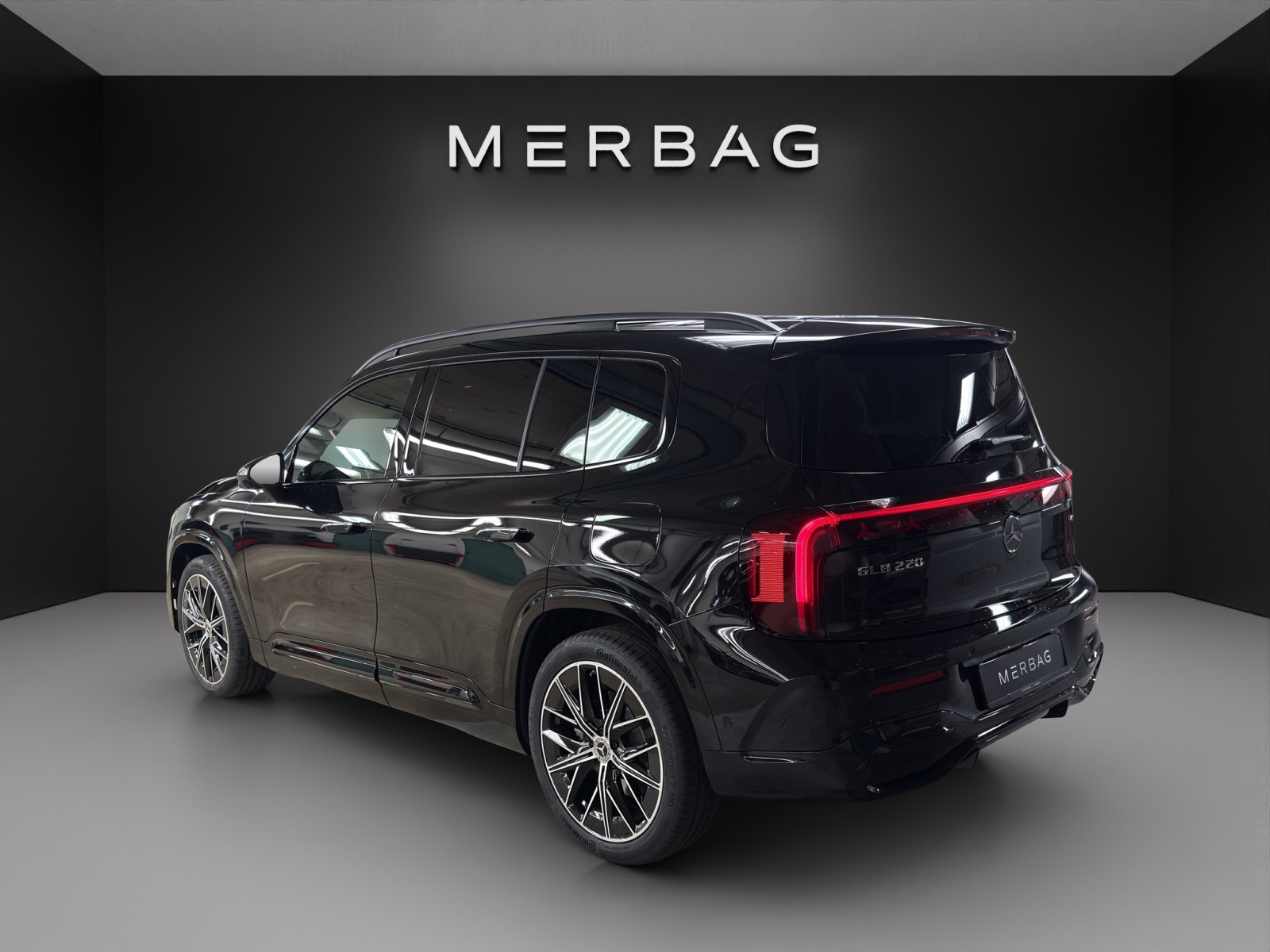 MERCEDES-BENZ GLB 220 4Matic 8G-Tronic-image-2