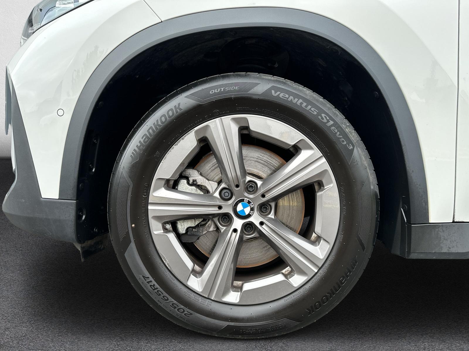 BMW X1 23d xDrive U11 (CH) AHK 2.0T-image-8