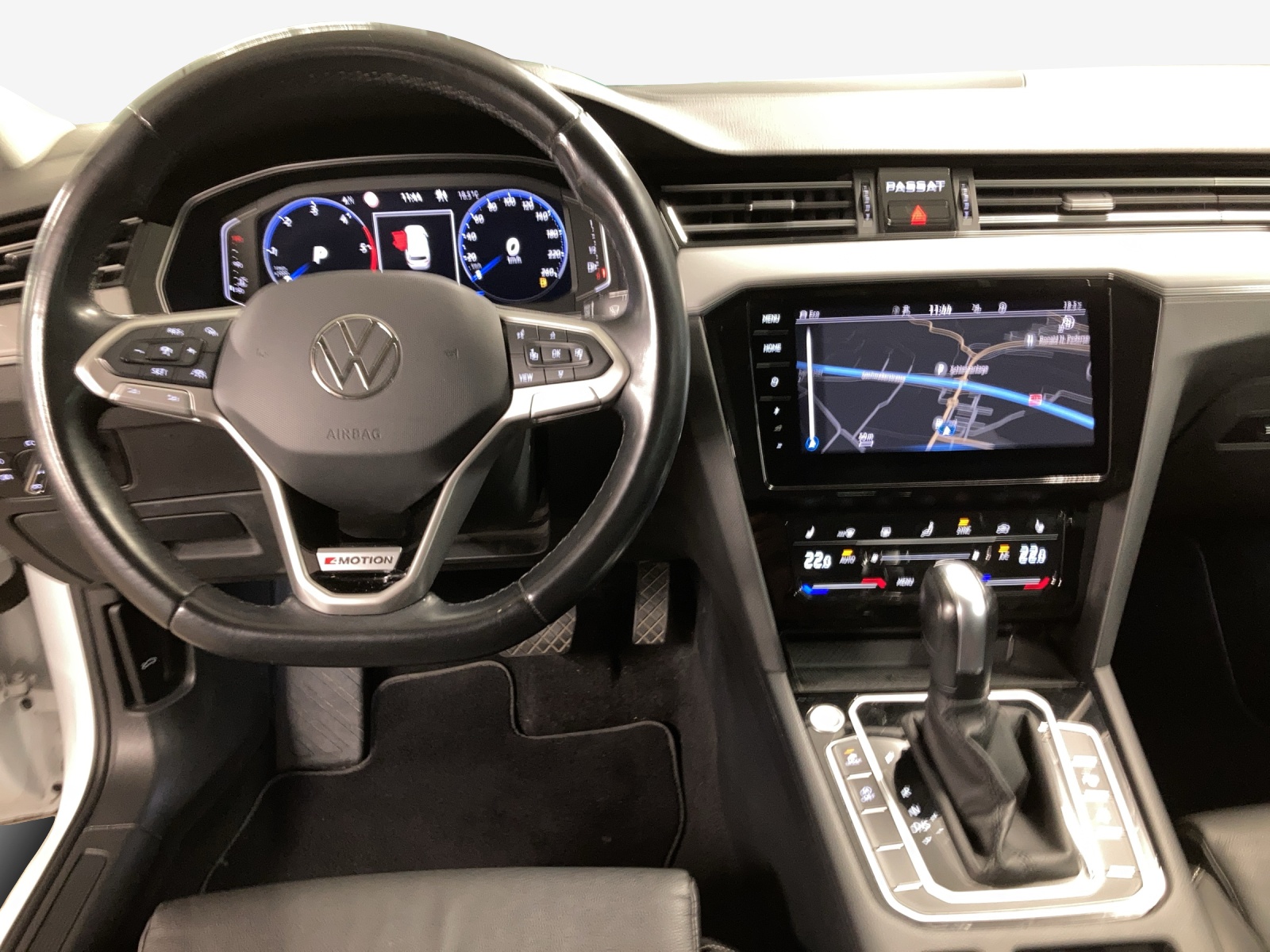VW Passat 2.0 TDI BMT Business 4Motion DSG-image-8