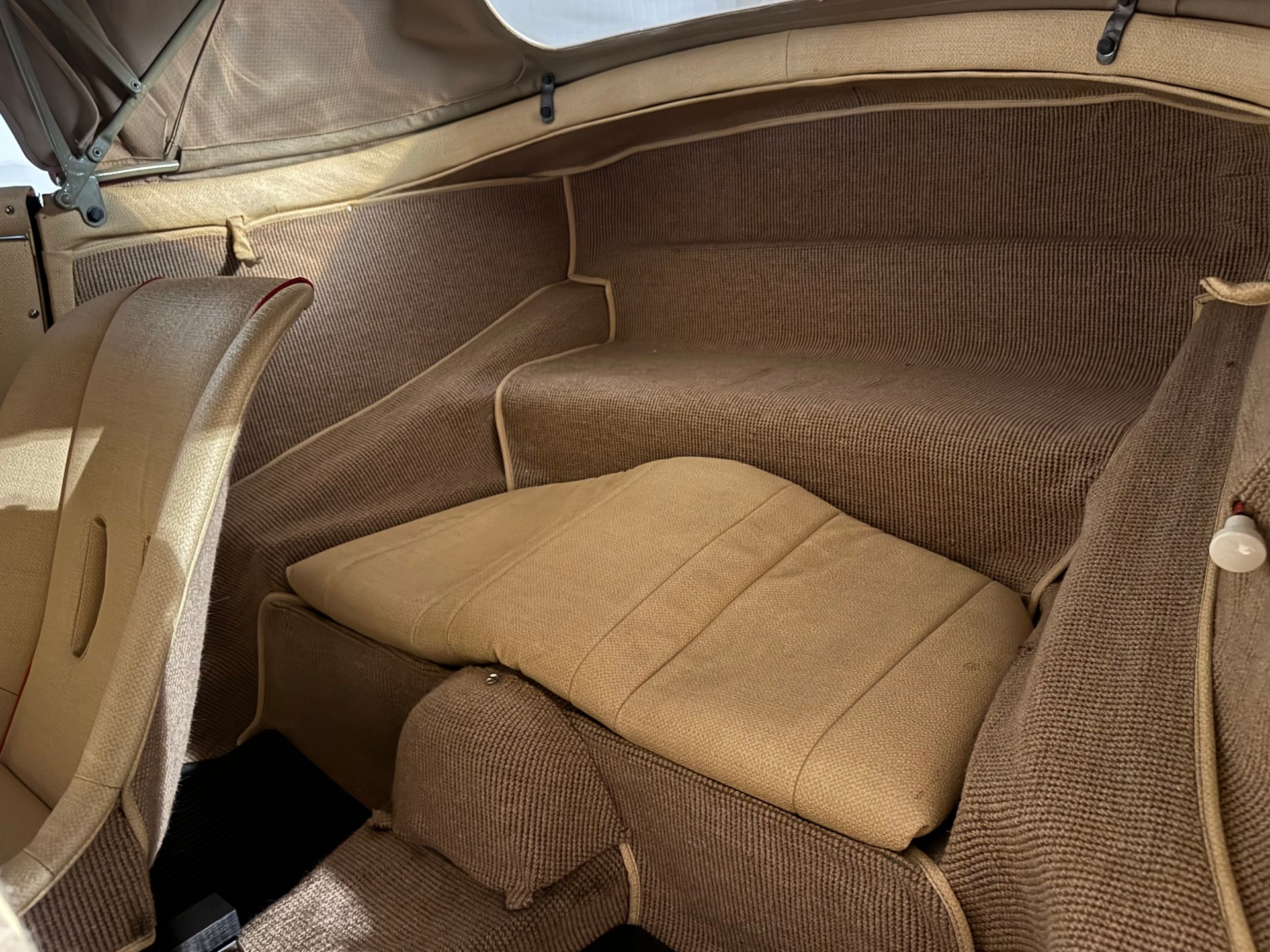 PORSCHE 356 A SPEEDSTER-image-19