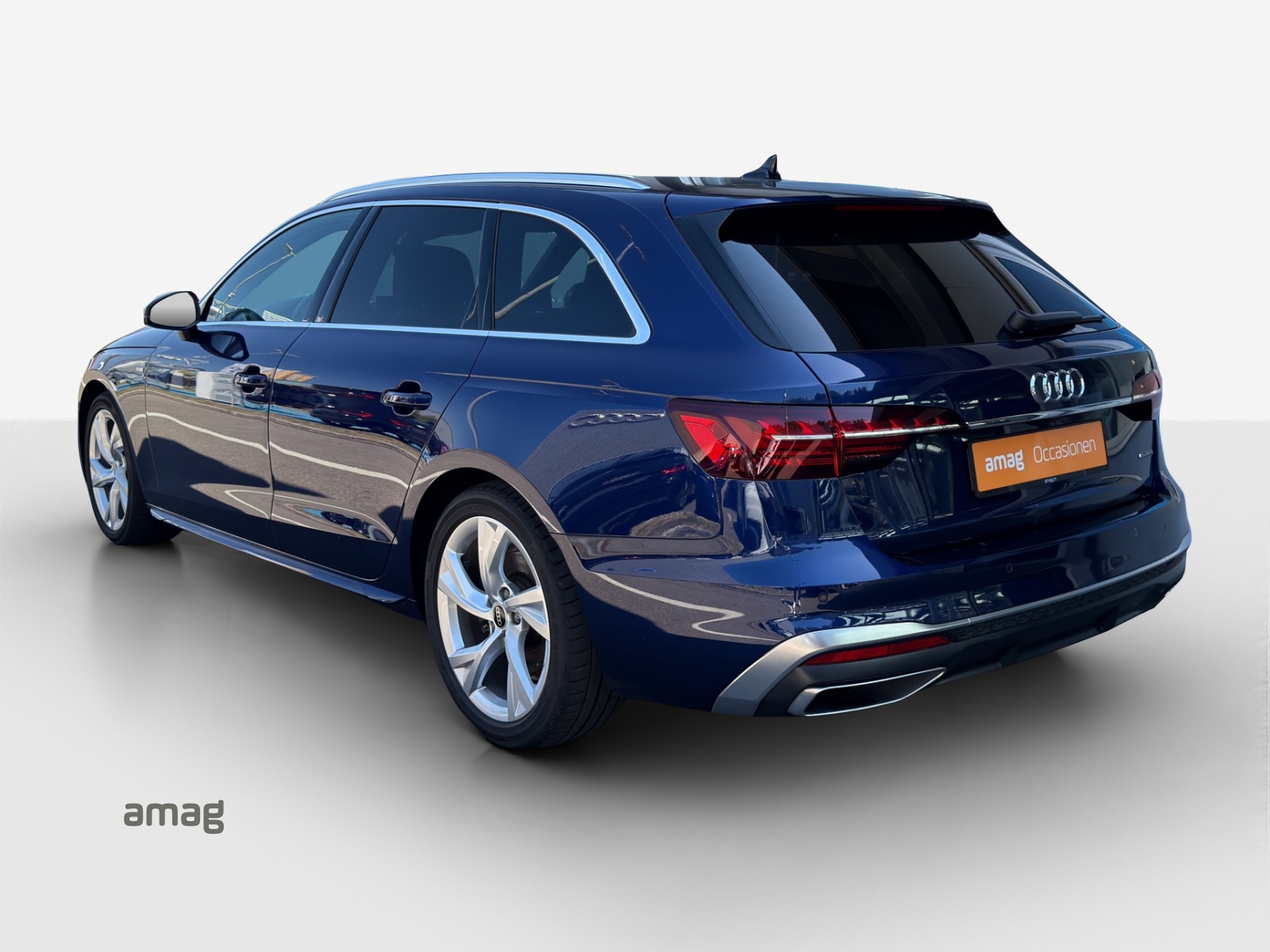AUDI A4 Avant 40 TFSI S line S-tronic quattro-showroom-element-2