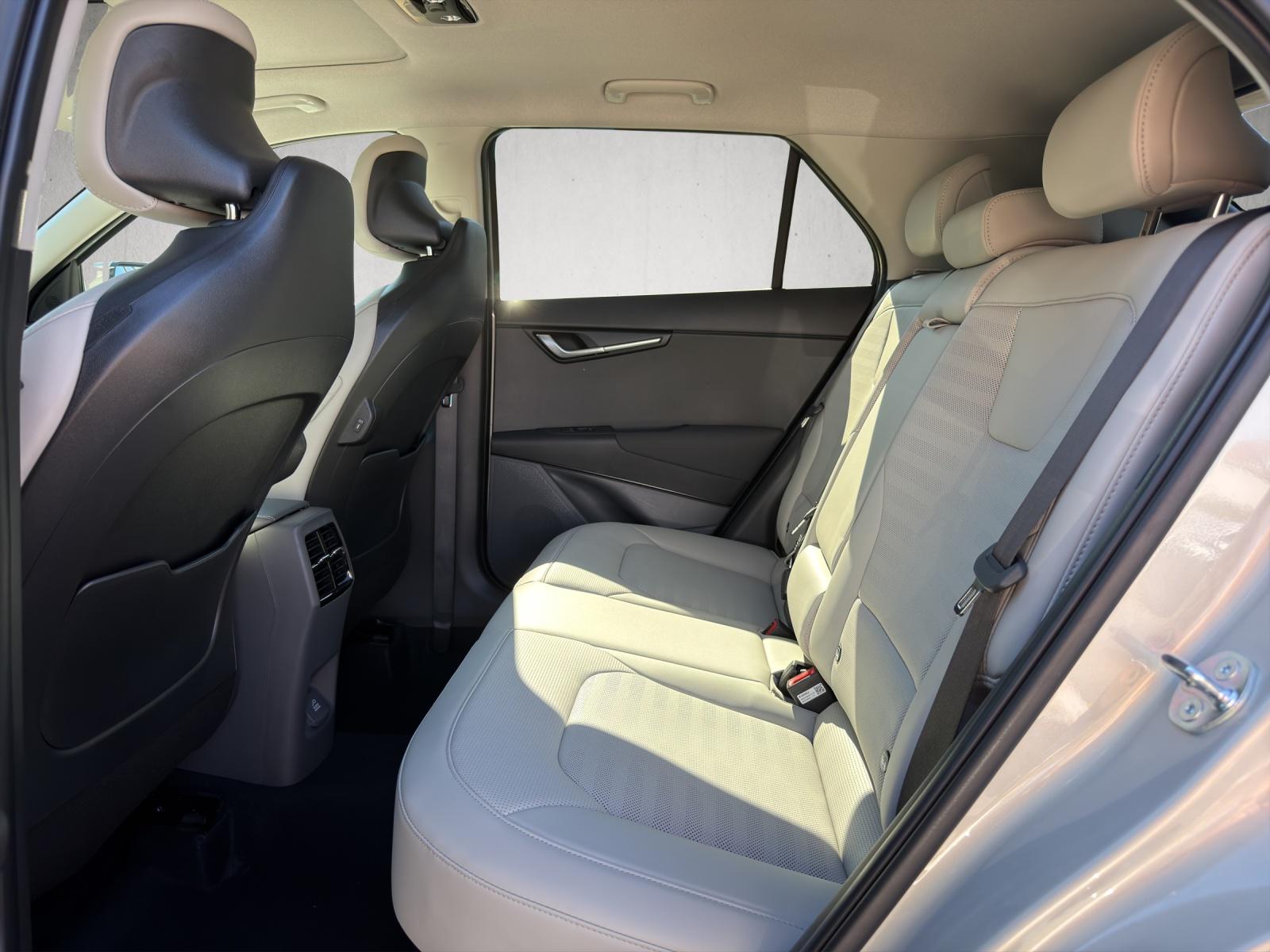 KIA Niro 1.6 GDi Hybrid Style-image-14