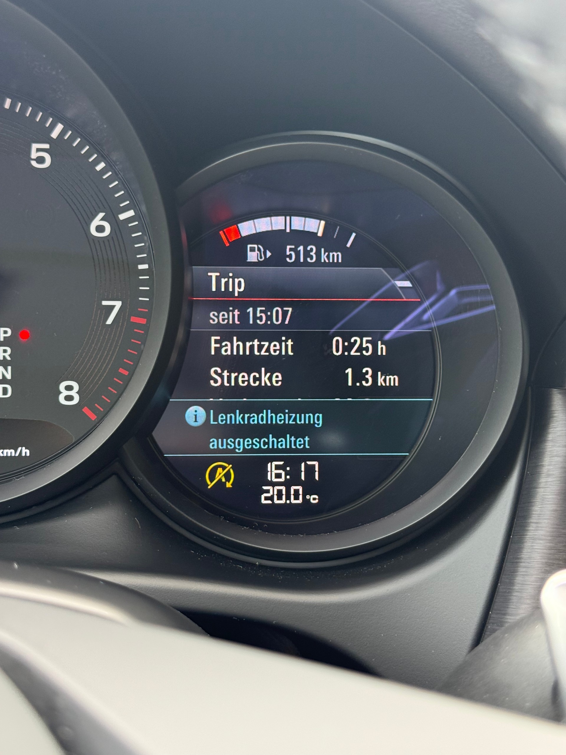 PORSCHE Macan GTS PDK Vollausstattung! Porsche Garantie - 01.2028-image-20