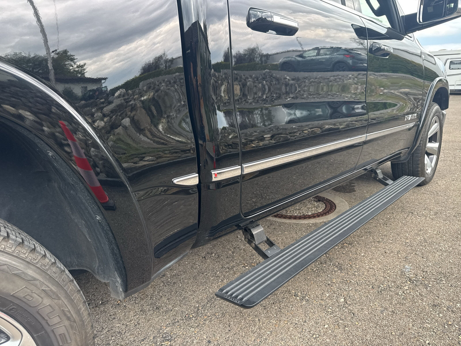 DODGE Ram 1500 Crew Kab. Pick-up 5.7 HEMI MDS VVT Limited-image-7