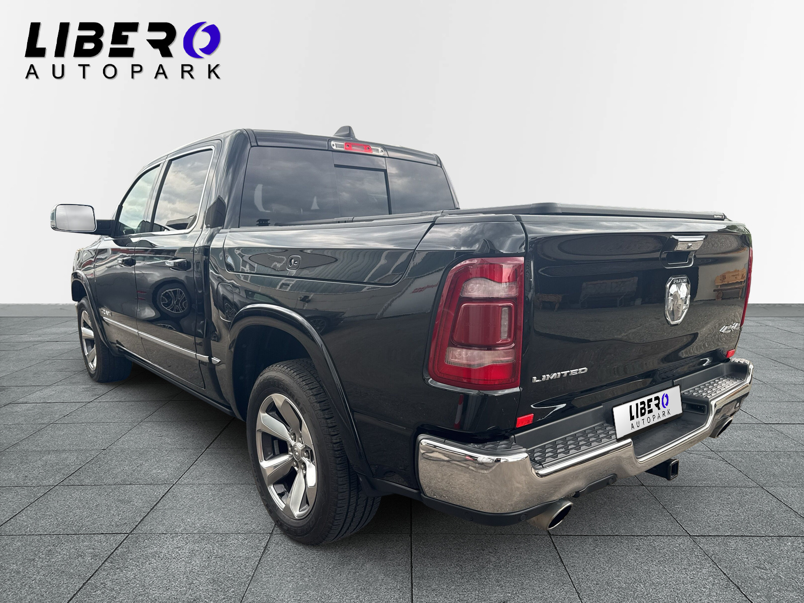 DODGE Ram 1500 Crew Kab. Pick-up 5.7 HEMI MDS VVT Limited-image-2