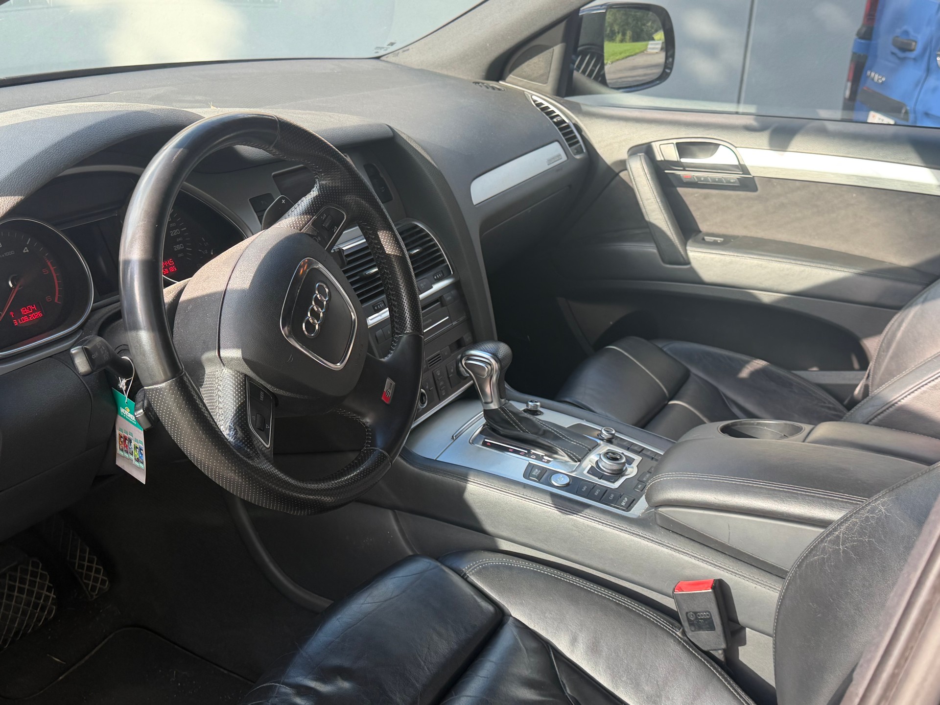 AUDI Q7 4.2 TDI quattro tiptronic-image-13