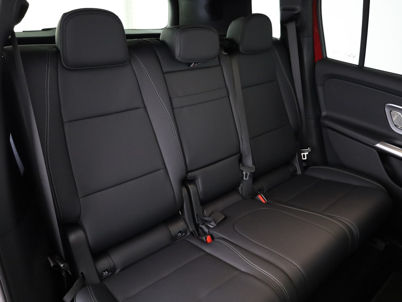 MERCEDES-BENZ GLB 220 4Matic 8G-Tronic-image-11
