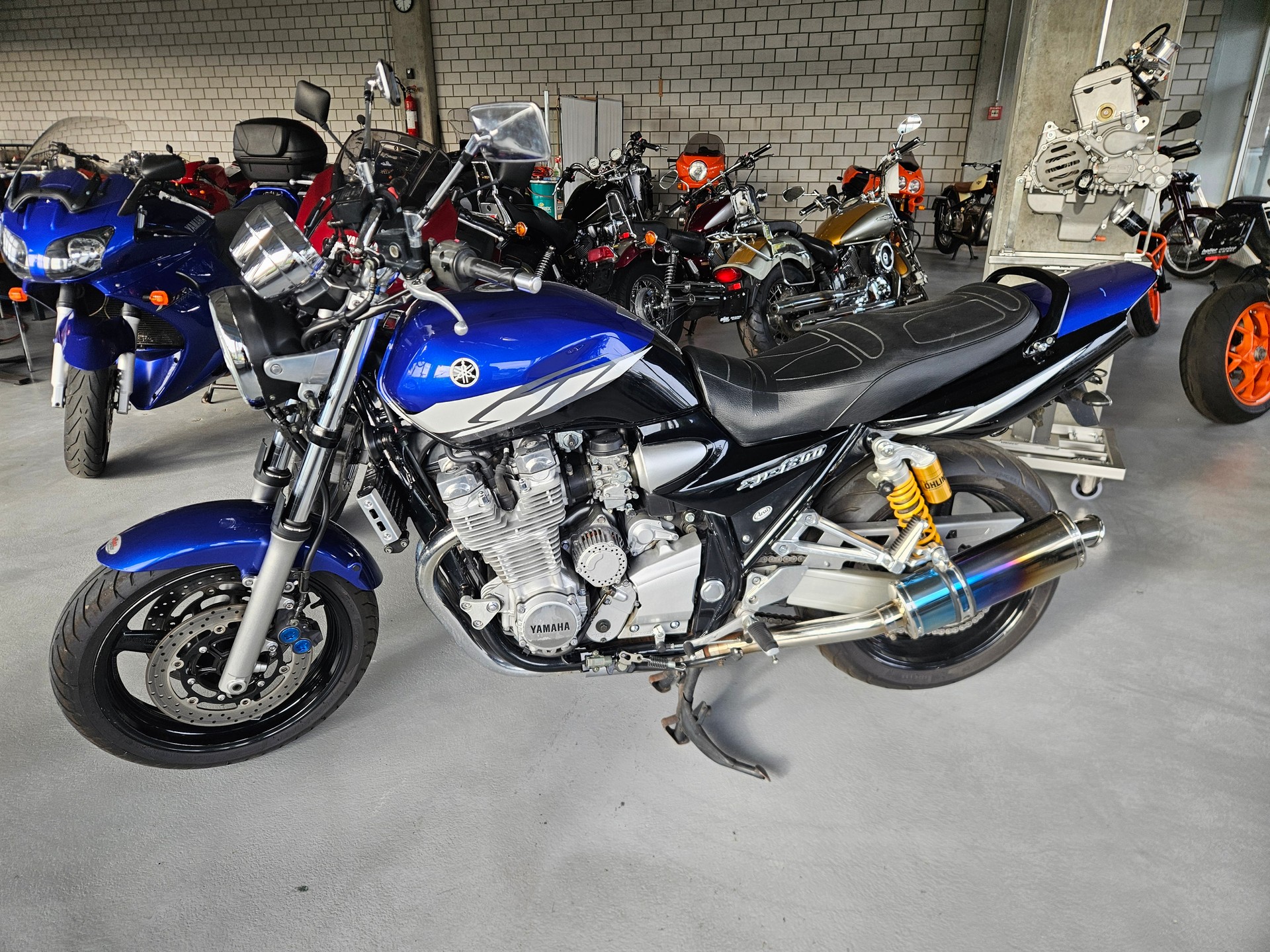 YAMAHA XJR 1300 SP-image-0