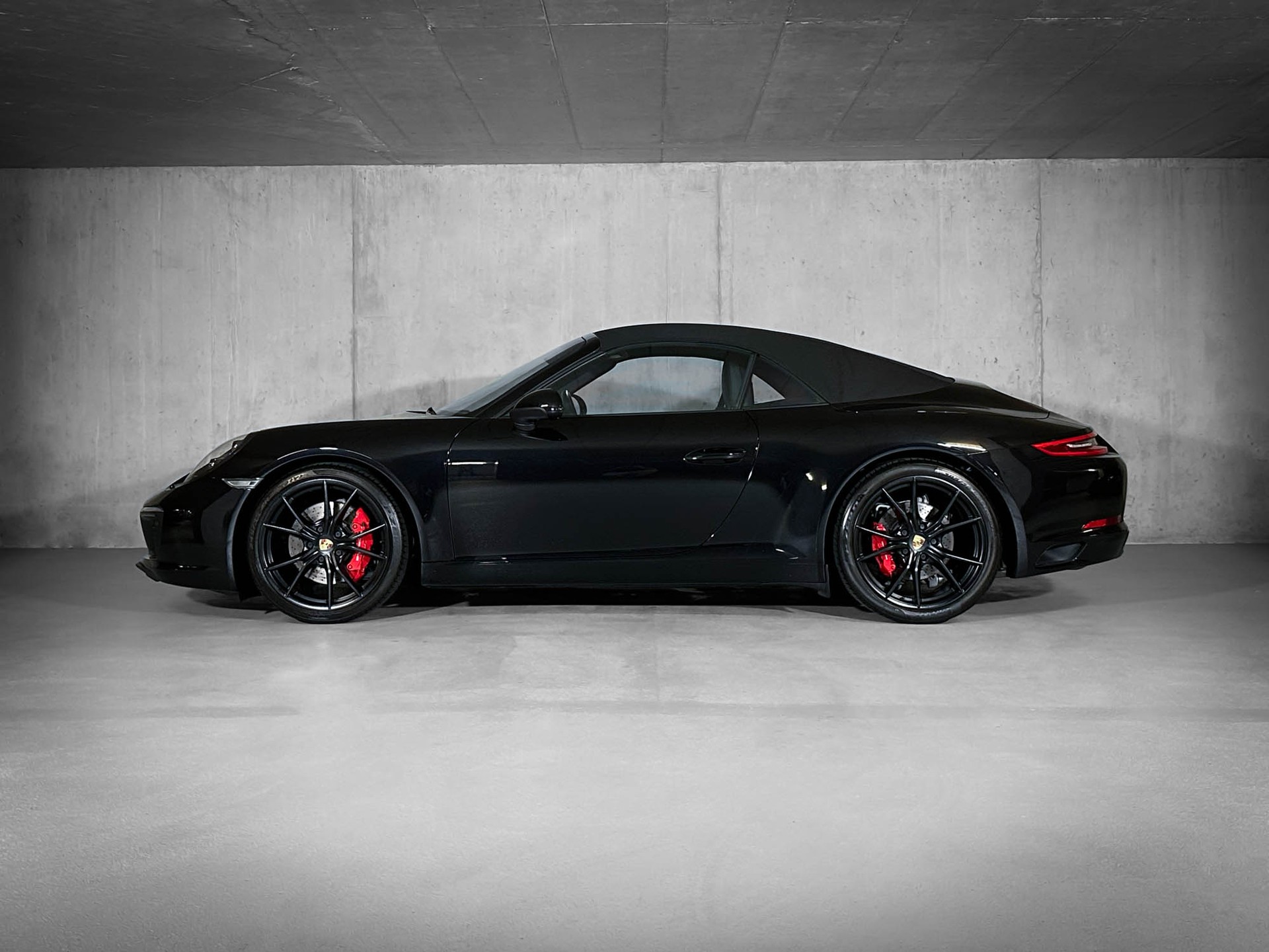PORSCHE 911 Cabrio Carrera S PDK-showroom-element-1