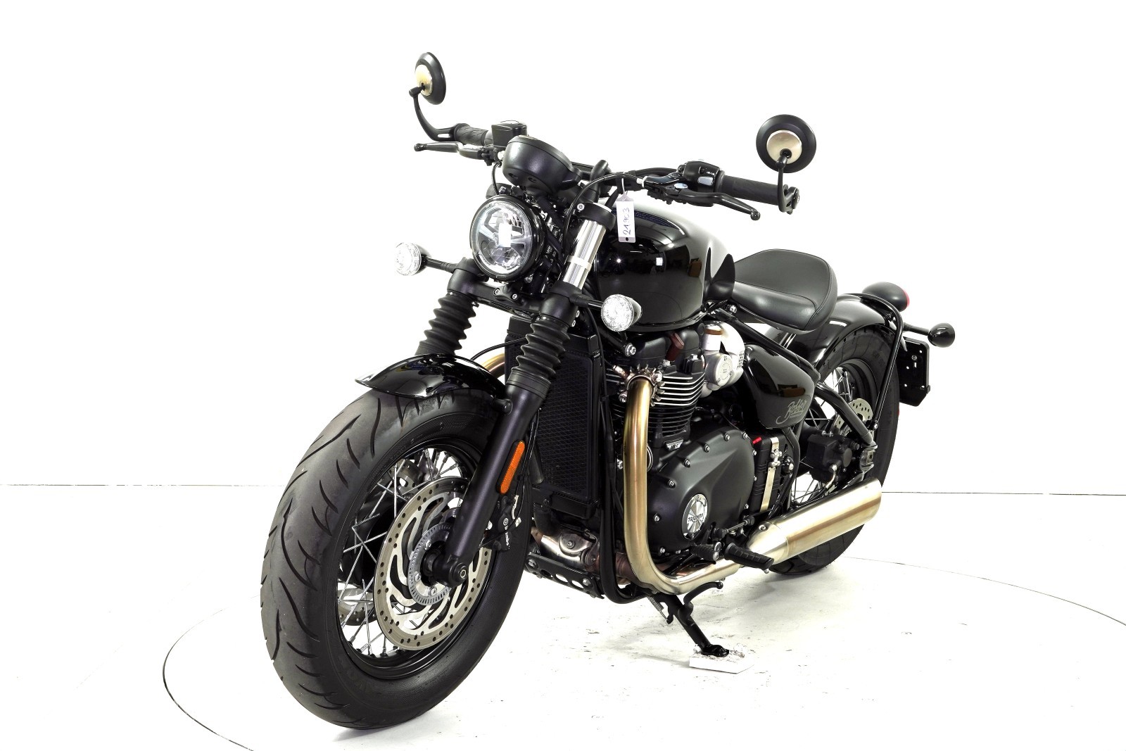 TRIUMPH Bonneville 1200 Bobber ABS-image-2