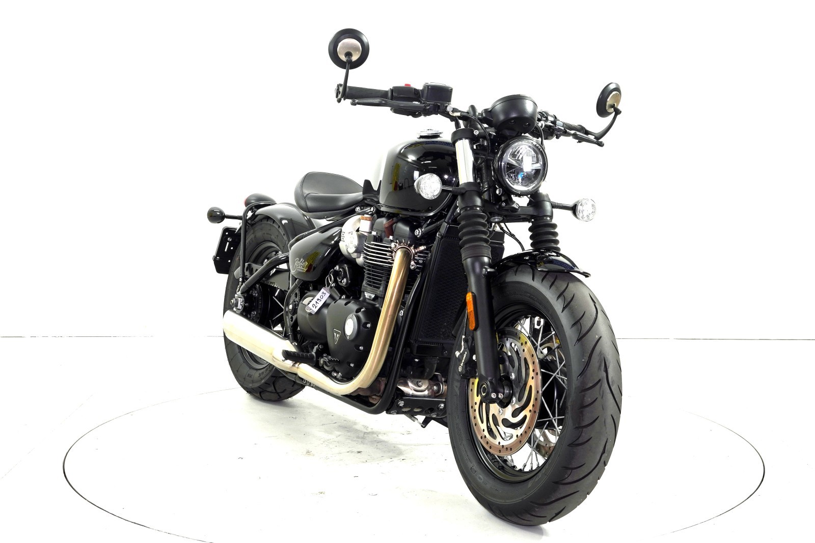 TRIUMPH Bonneville 1200 Bobber ABS-image-1
