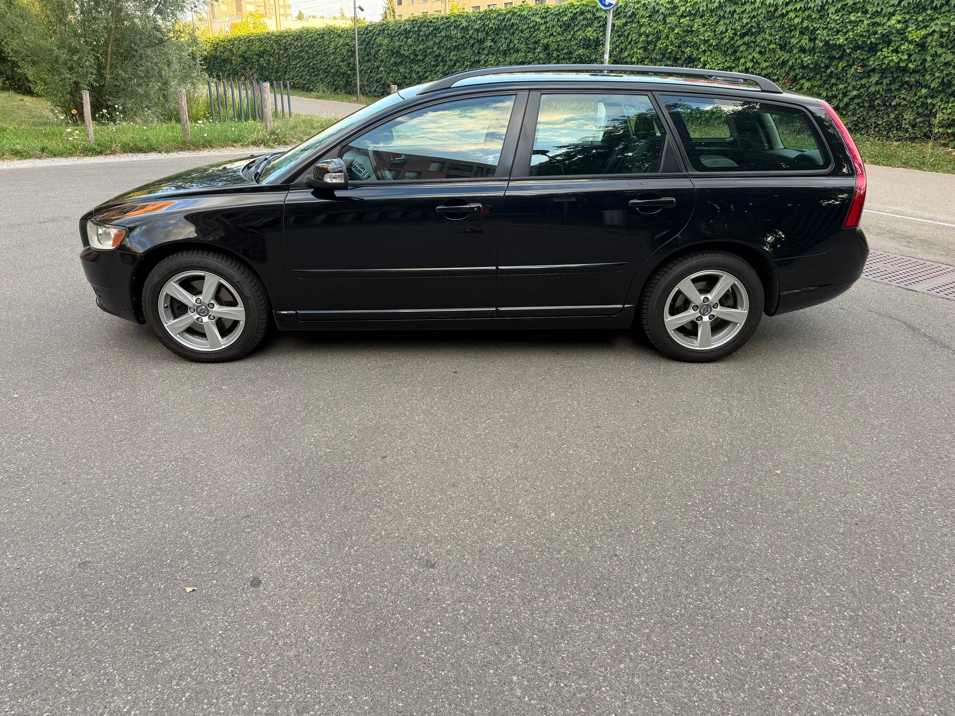 VOLVO V50 2.0D Momentum-image-13