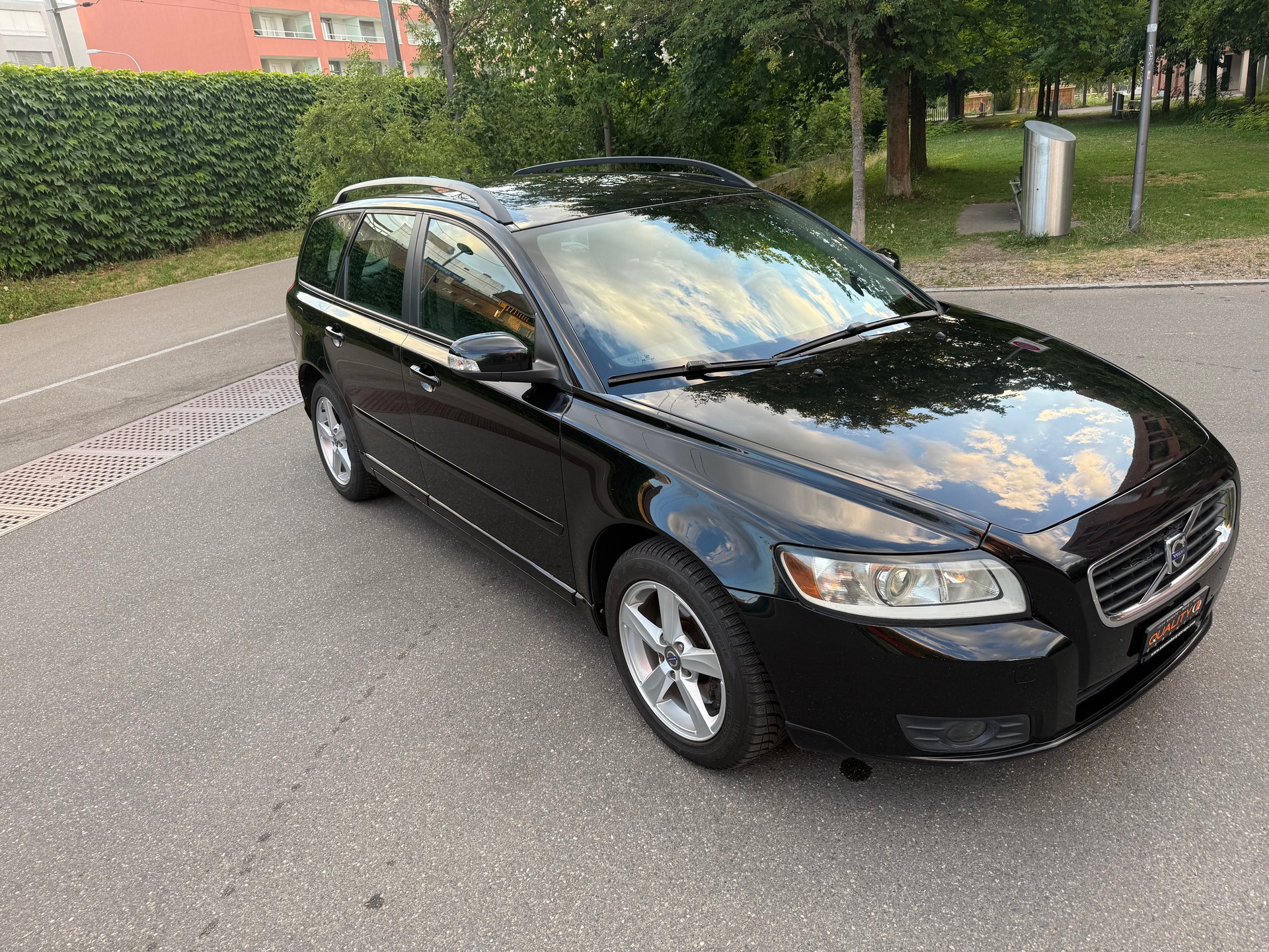 VOLVO V50 2.0D Momentum-image-4