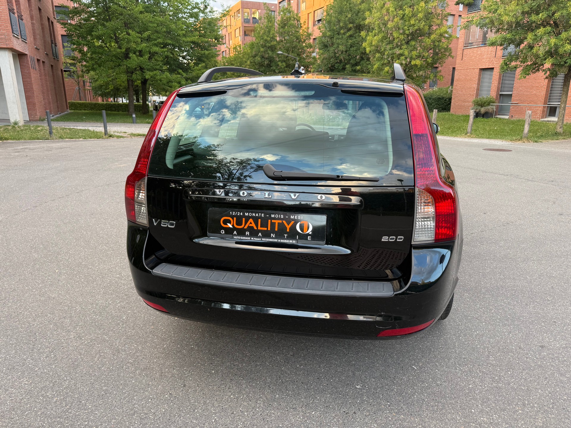 VOLVO V50 2.0D Momentum-image-9