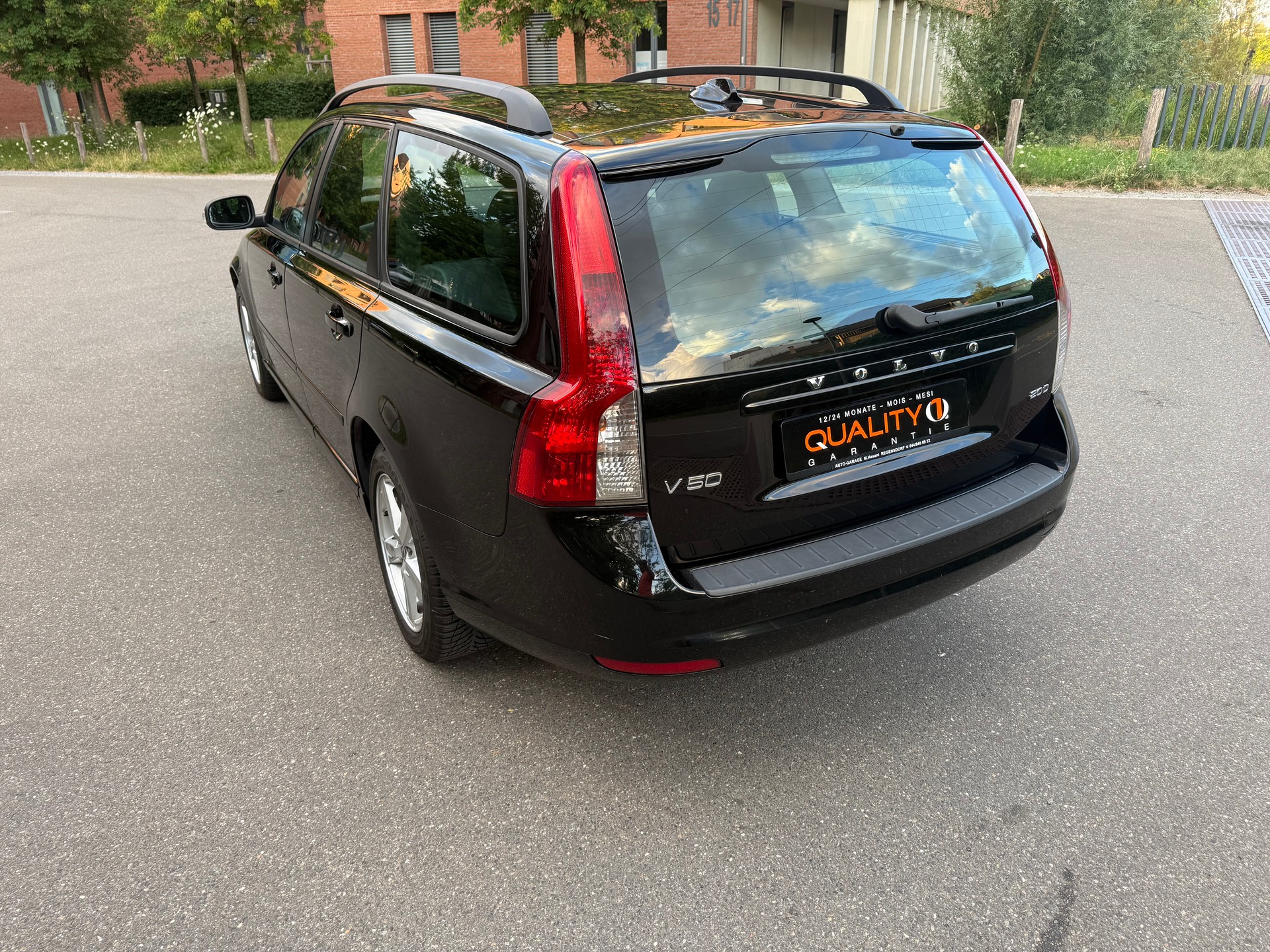 VOLVO V50 2.0D Momentum-image-10