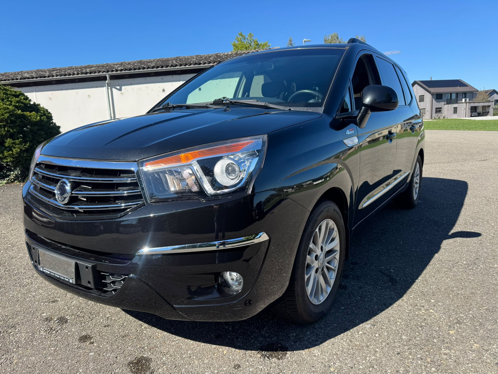 KGM-SsangYong Rodius SV200 e-XDi Quartz 4WD E-Tronic