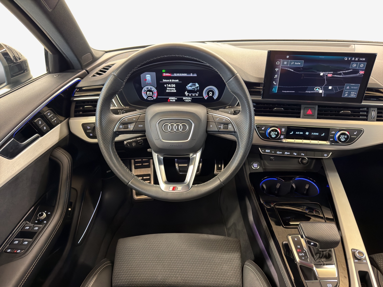 AUDI A4 Avant 40 TDI S line quattro S-tronic-image-8