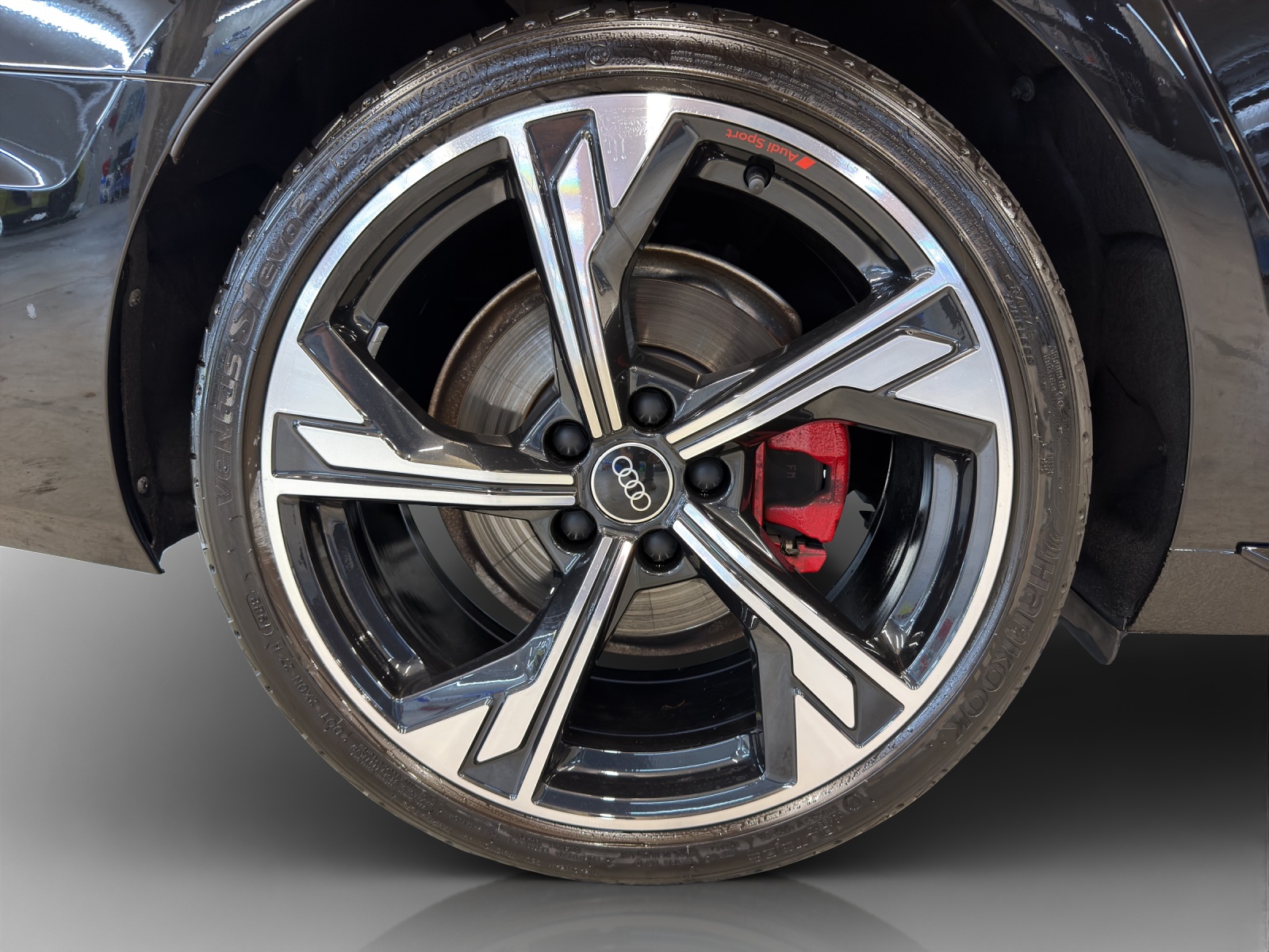 AUDI A4 Avant 40 TDI S line quattro S-tronic-image-14