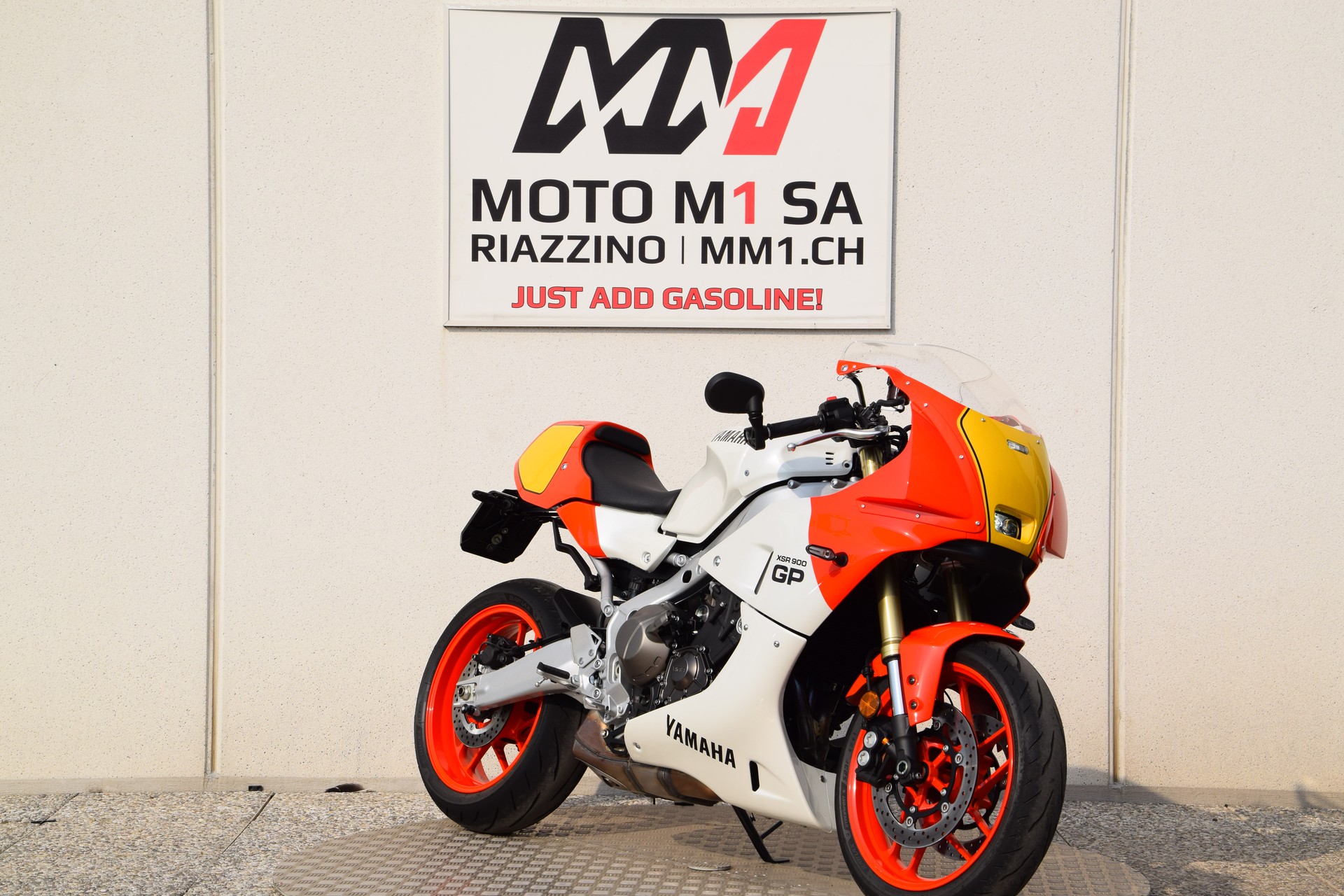 YAMAHA XSR 900 GP-showroom-element-1