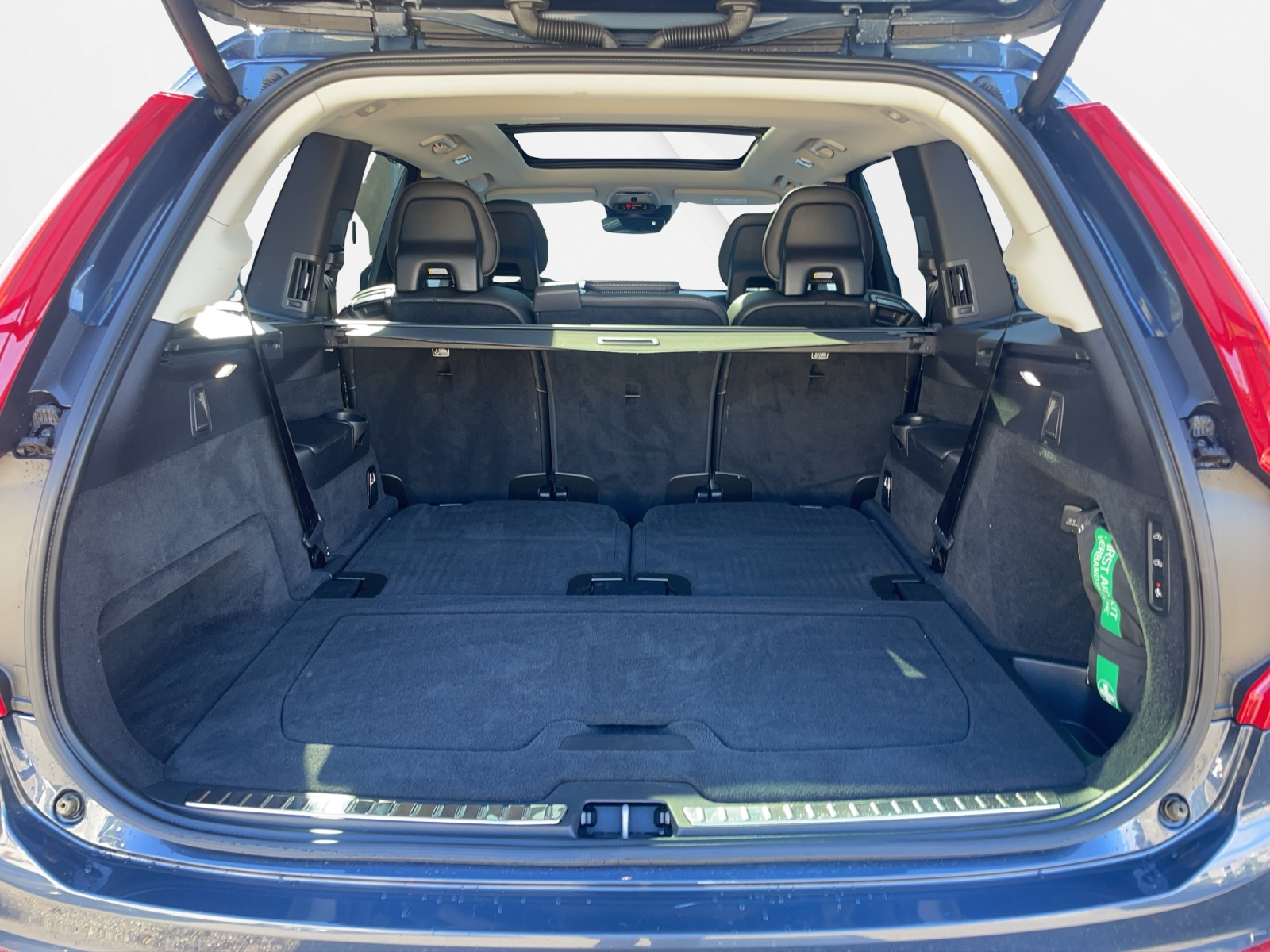 VOLVO XC90 2.0 T8 TE Inscription 7P. eAWD-image-14
