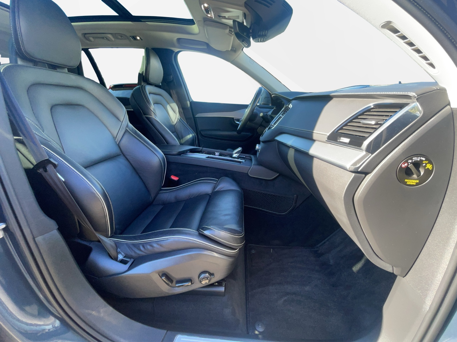 VOLVO XC90 2.0 T8 TE Inscription 7P. eAWD-image-16