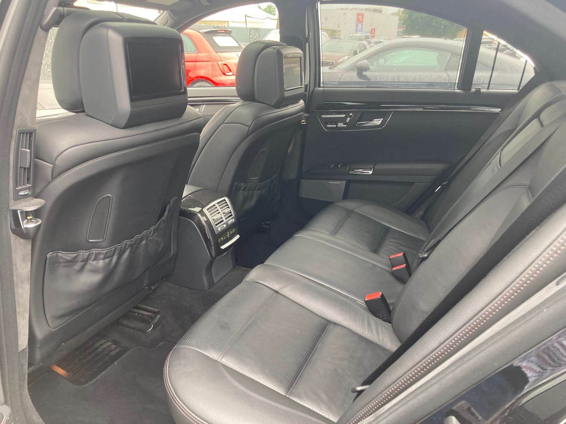MERCEDES-BENZ S 63 AMG 7G-Tronic-image-6