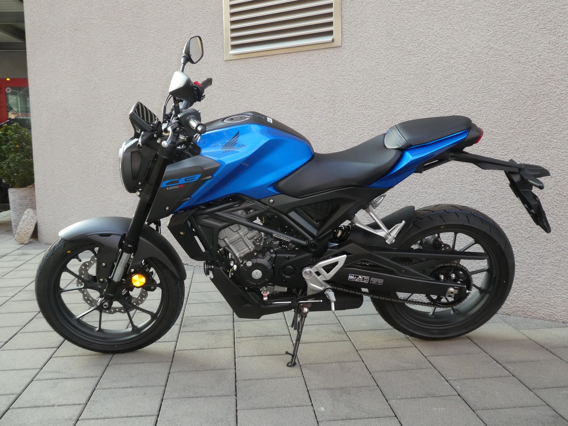 HONDA CB 125 R-image-1