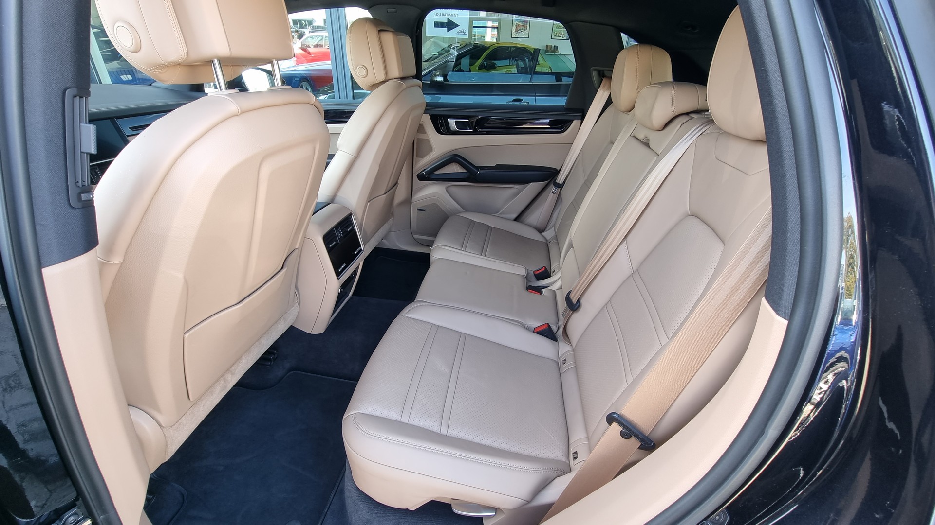 PORSCHE Cayenne S-image-10