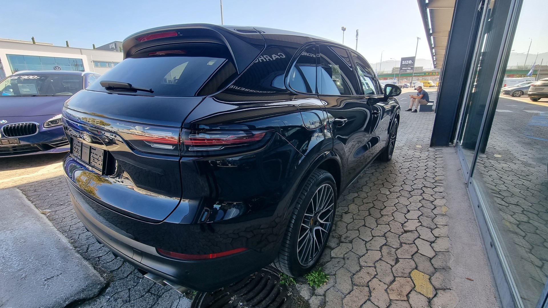 PORSCHE Cayenne S-image-7