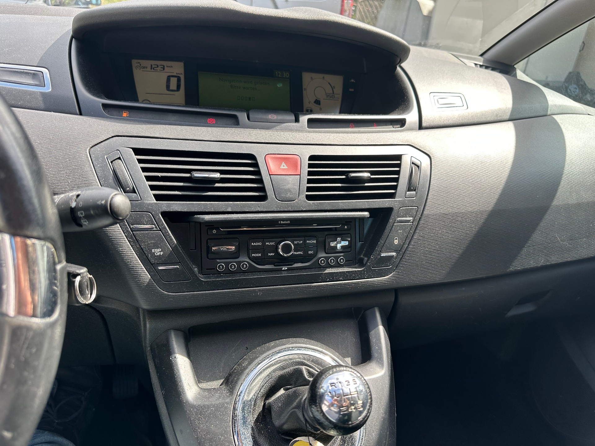 CITROEN Grand C4 Picasso 1.6 HDI 16V Attraction-image-8