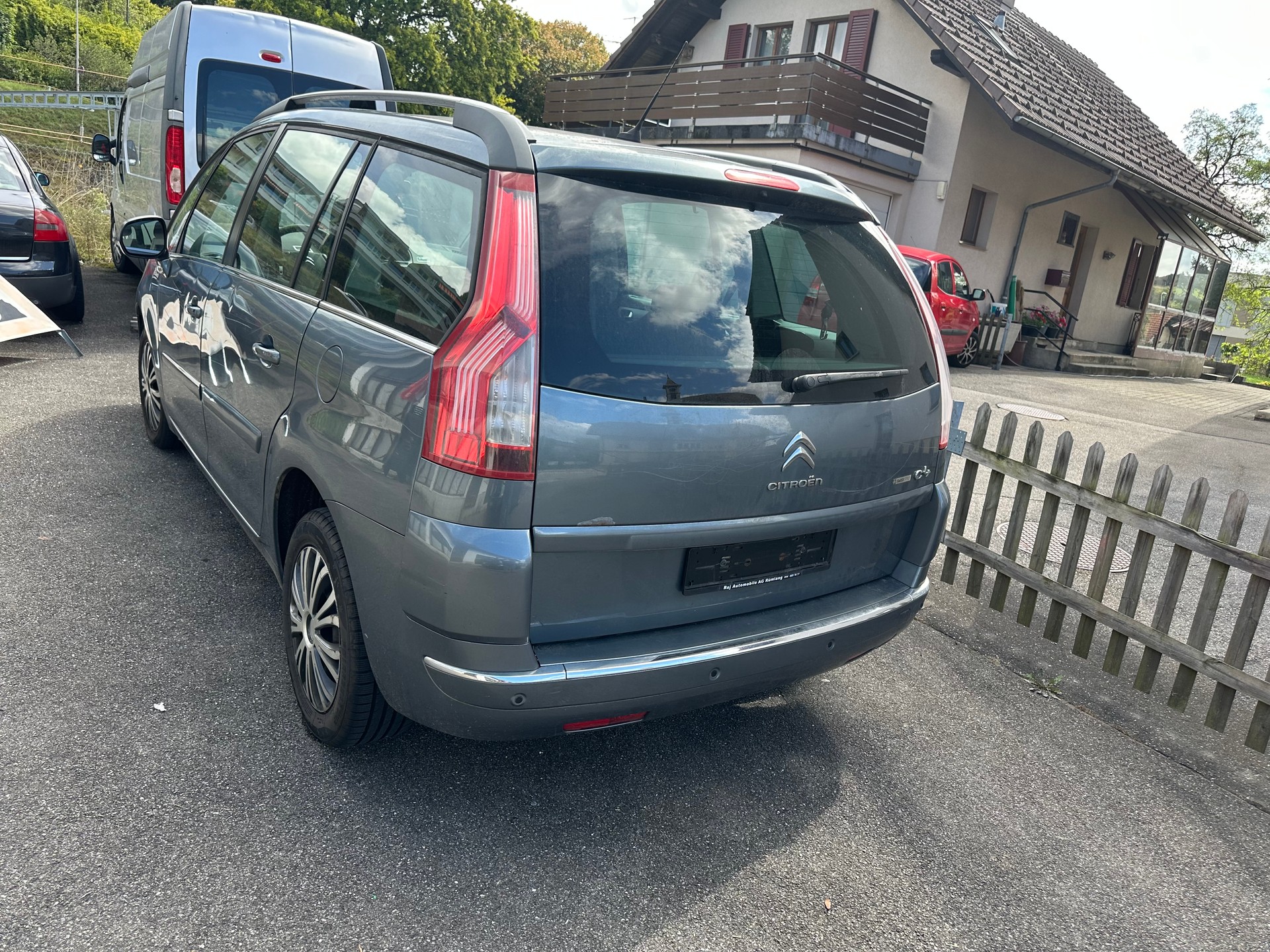 CITROEN Grand C4 Picasso 1.6 HDI 16V Attraction-image-5
