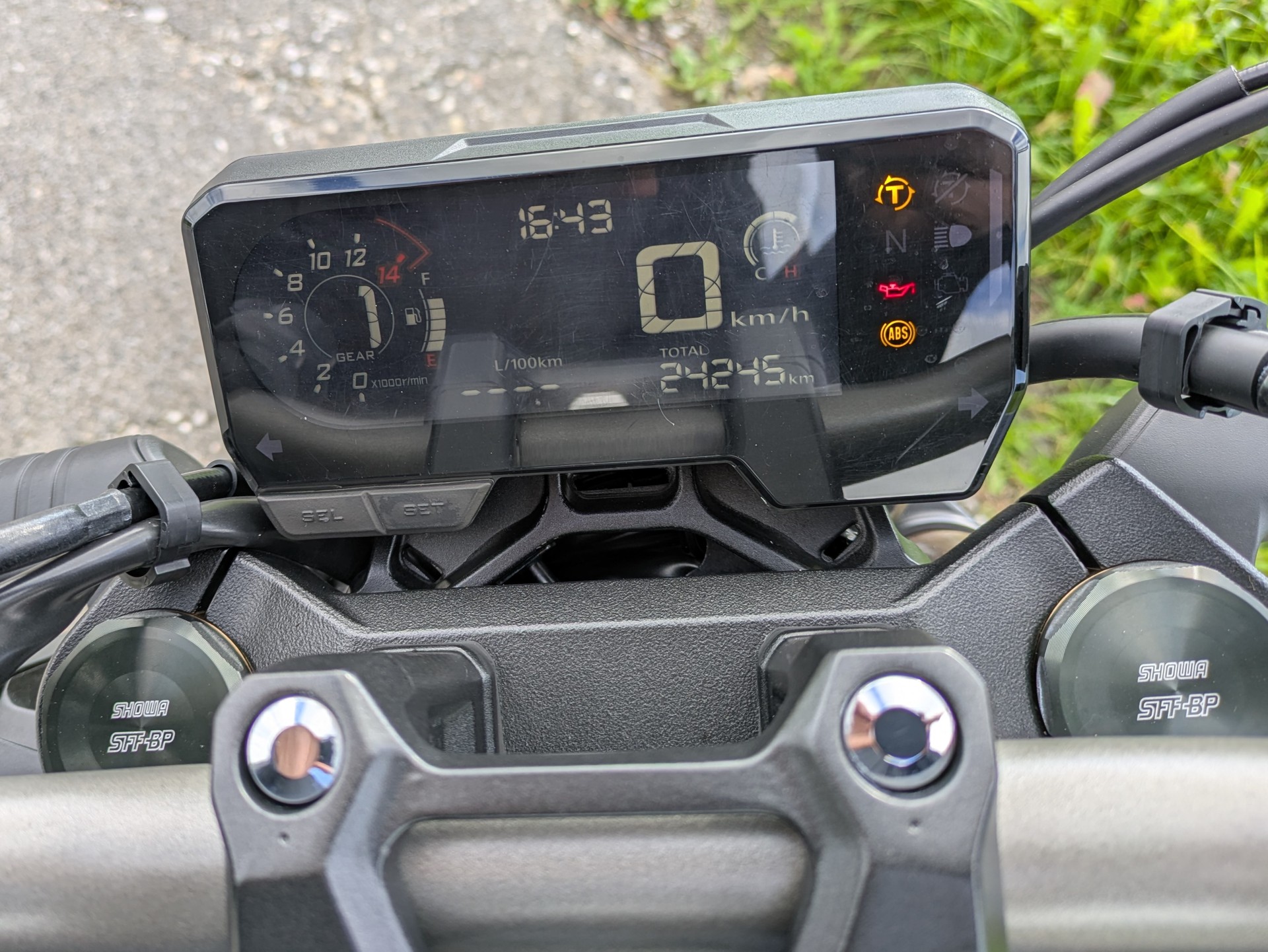 HONDA CB 650 R (70 kW)-image-5